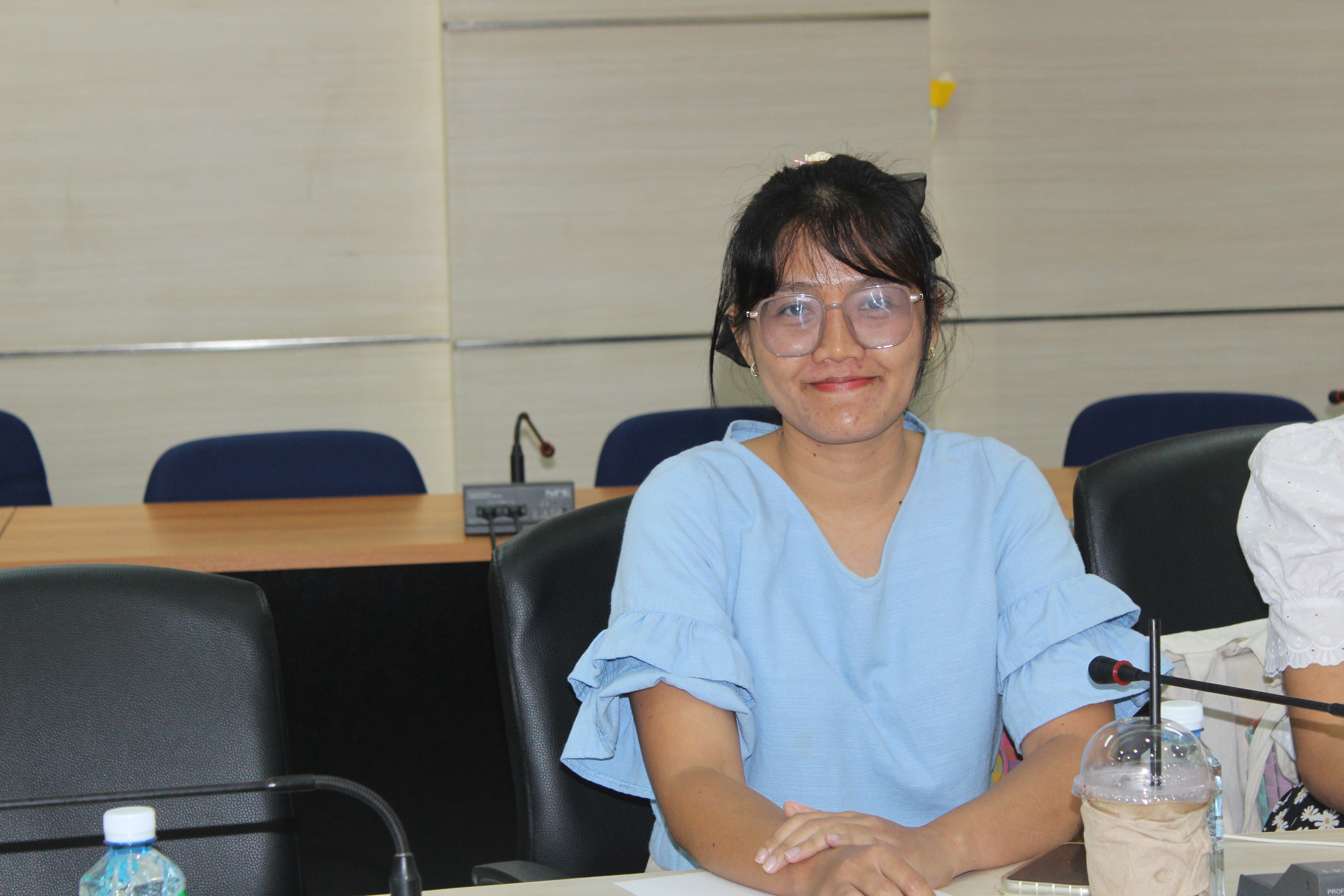 พช.ยโสธร…ประชุมเจ้าหน้าที่พัฒนาชุมชนเตรียมความพร้อมในการจัดเก็บข้อมูลความจำเป็นพื้นฐาน (จปฐ.) ด้วยเครื่องมืออิเล็กทรอนิกส์ ประจำปี 2567 เชิงคุณภาพ