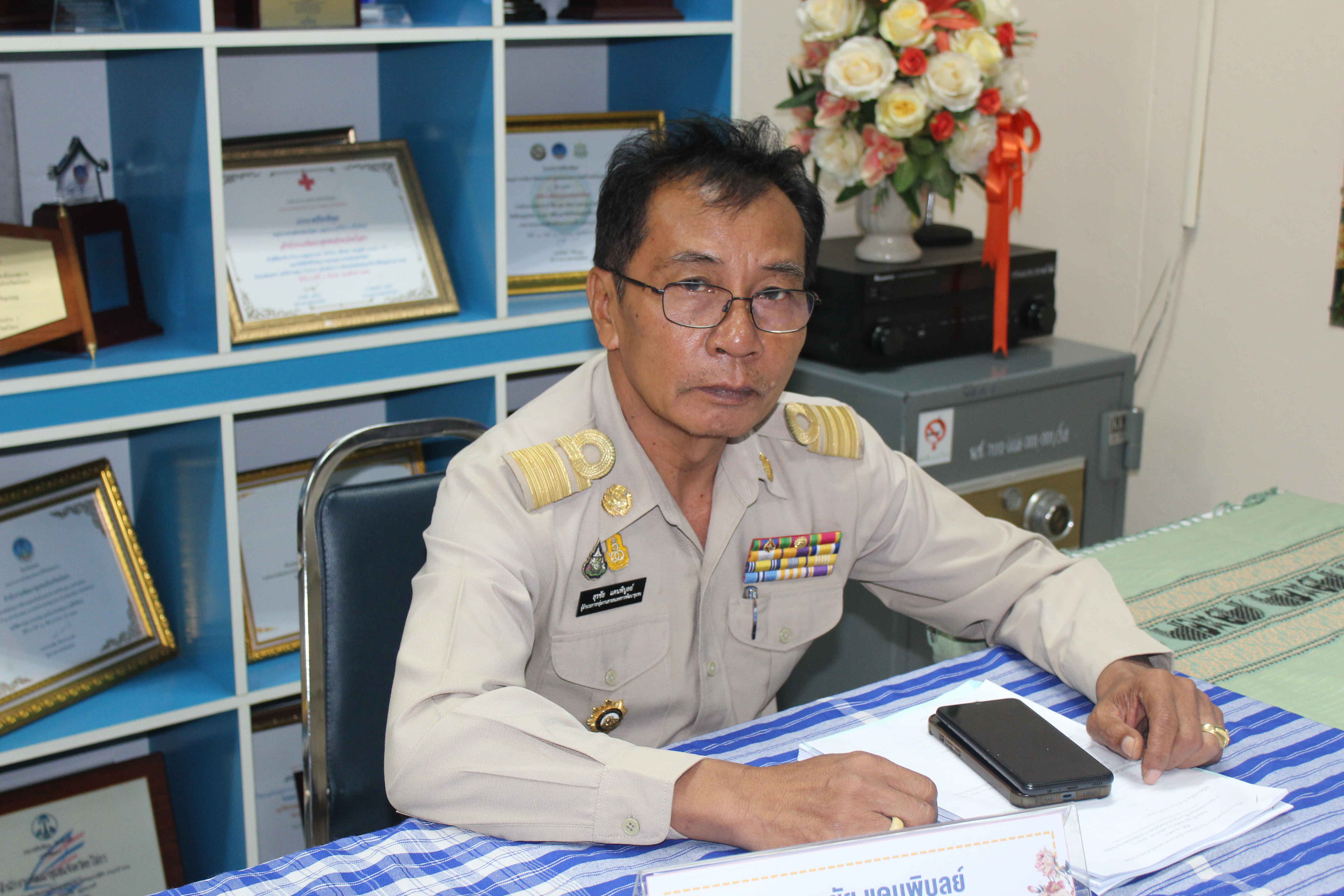 พช.ยโสธร ยกทีมร่วมรับฟังการประชุมชี้แจงแนวทางการดำเนินงานภารกิจสำคัญที่อธิบดีกรมการพัฒนาชุมชนเน้นย้ำ ไตรมาส 1 เรื่อง ศูนย์อำนวยการขจัดความยากจนและพัฒนาคนทุกช่วงวัยอย่างยั่งยืนตามหลักปรัชญาของเศรษฐกิจพอเพียง (ศจพ.) ผ่านระบบ Webex