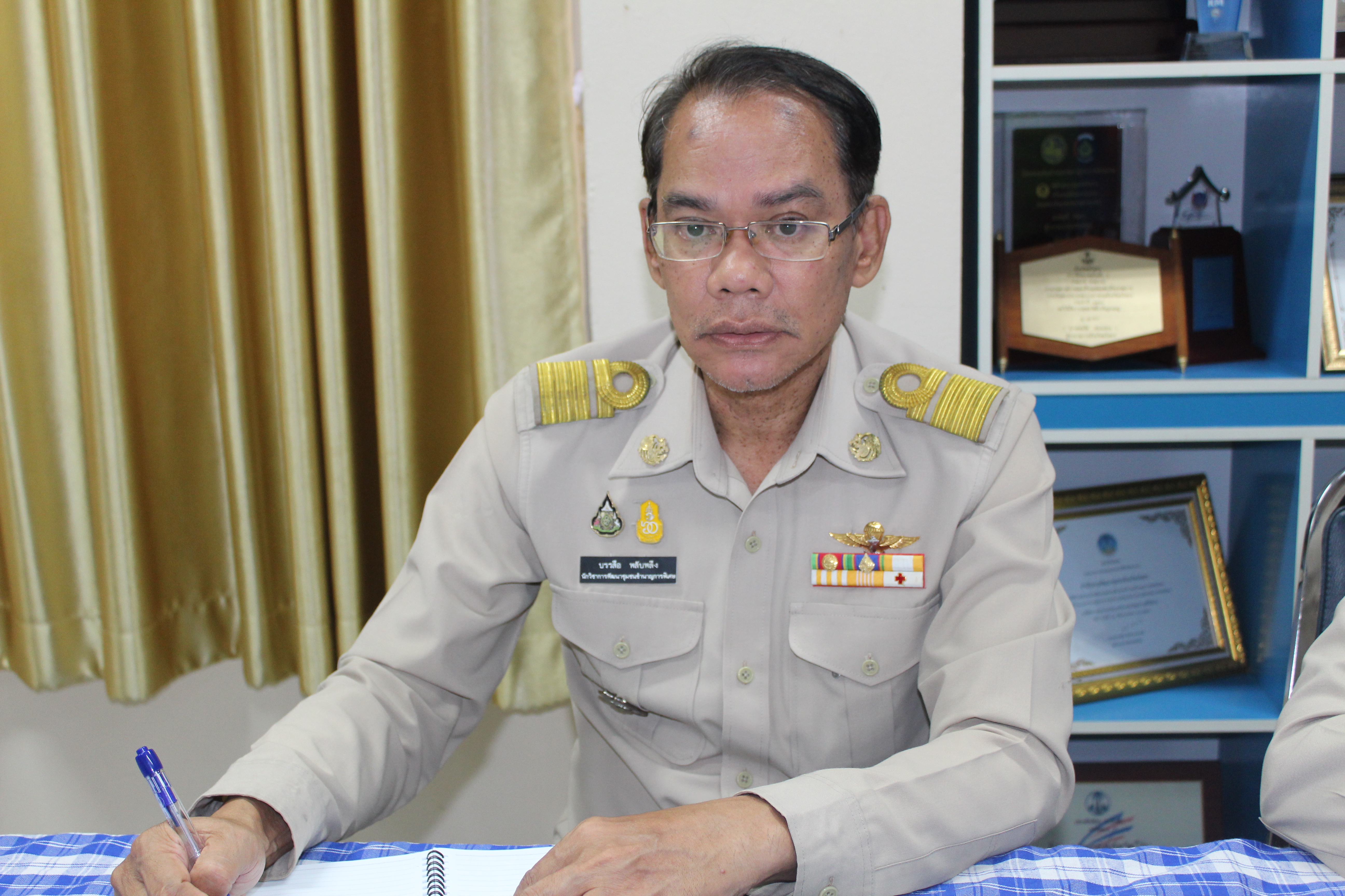 พช.ยโสธร ยกทีมร่วมรับฟังการประชุมชี้แจงแนวทางการดำเนินงานภารกิจสำคัญที่อธิบดีกรมการพัฒนาชุมชนเน้นย้ำ ไตรมาส 1 เรื่อง ศูนย์อำนวยการขจัดความยากจนและพัฒนาคนทุกช่วงวัยอย่างยั่งยืนตามหลักปรัชญาของเศรษฐกิจพอเพียง (ศจพ.) ผ่านระบบ Webex