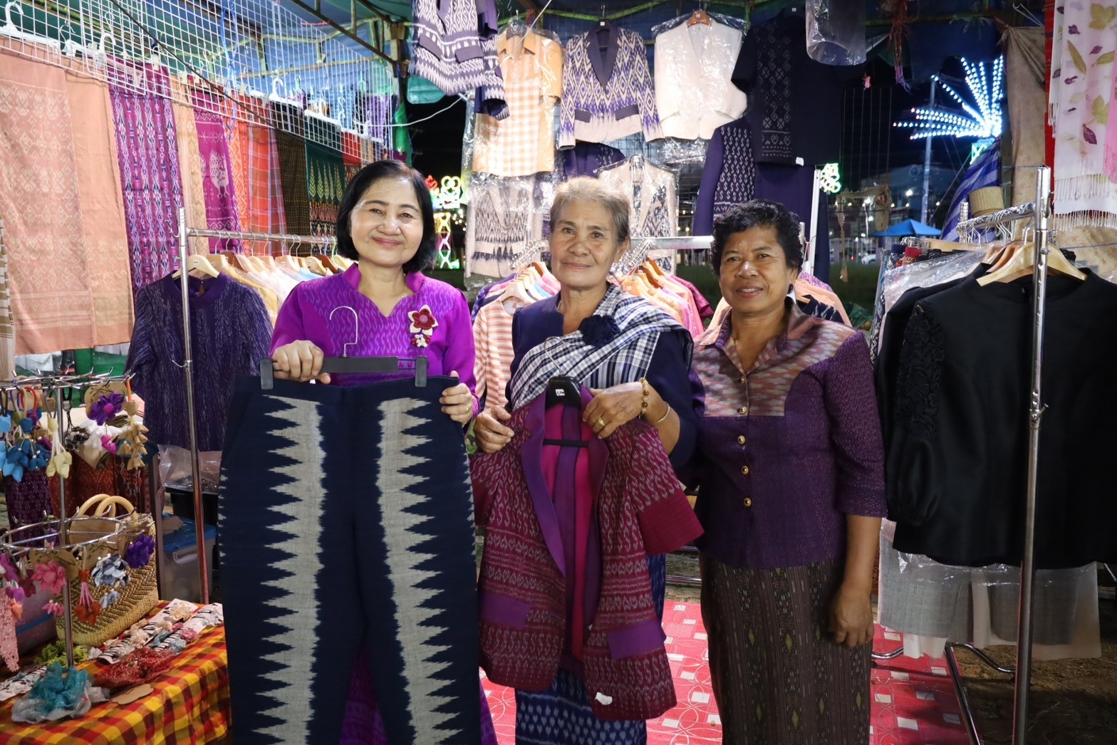 พช.ยโสธร ร่วมพิธีเปิดงานมหกรรมวัฒนธรรมจังหวัดยโสธร ปี 2566 อย่างยิ่งใหญ่สวยงามตระการตา