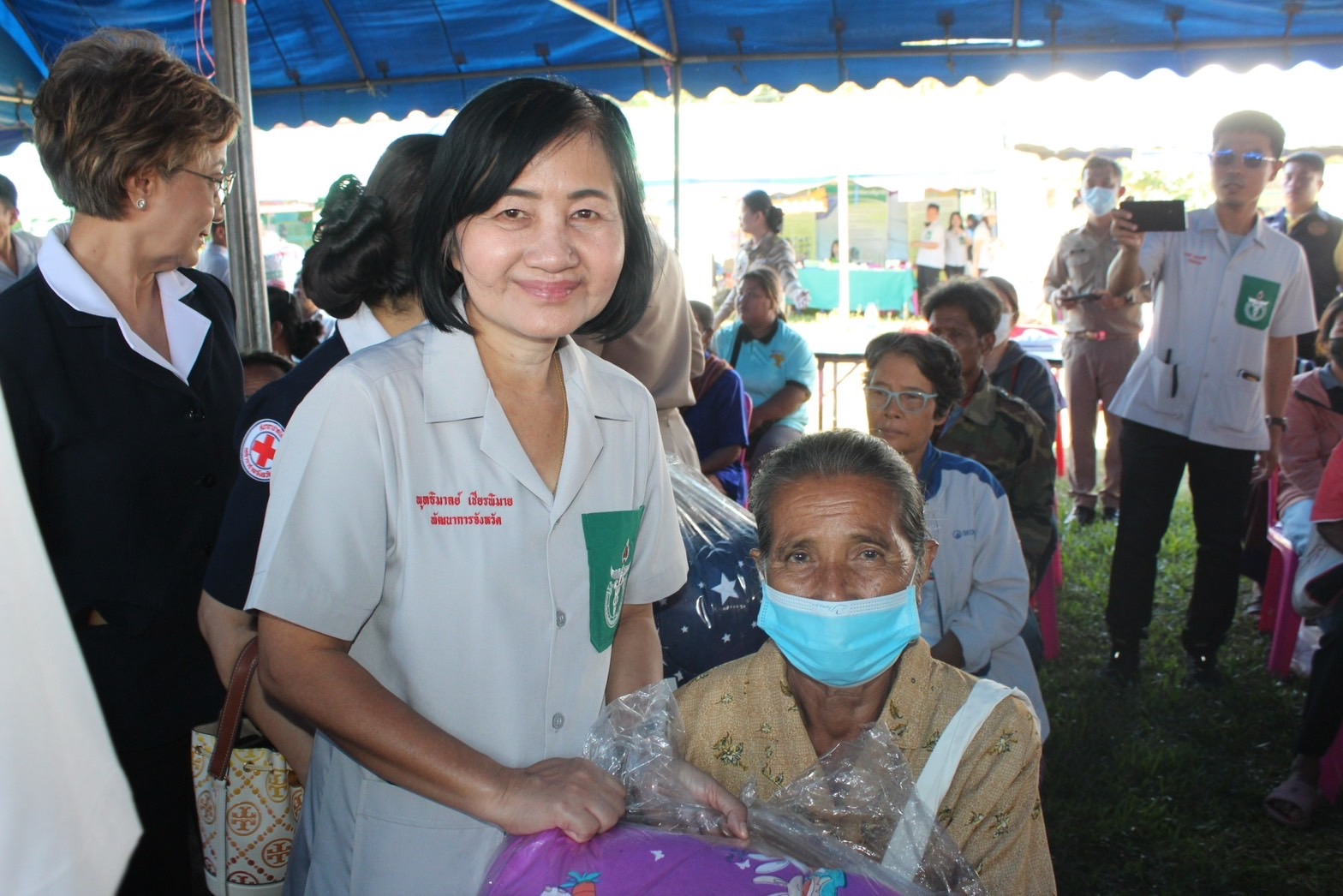 พช.ยโสธร ร่วมกิจกรรมหน่วยแพทย์อาสา สมเด็จพระศรีนครินทราบรมราชชนนี (พอ.สว.) ร่วมกับโครงการจังหวัดเคลื่อนที่ “เพิ่มรอยยิ้ม เติมความสุข ให้คนยโสธร”