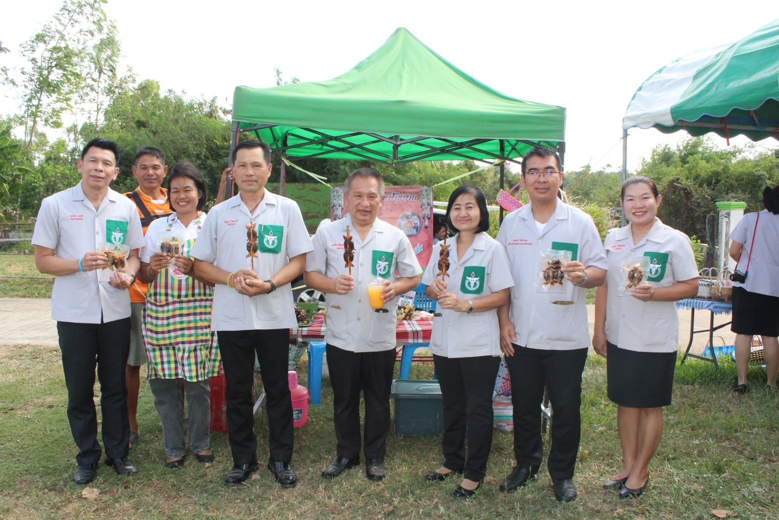 พช.ยโสธร ร่วมกิจกรรมหน่วยแพทย์อาสา สมเด็จพระศรีนครินทราบรมราชชนนี (พอ.สว.) ร่วมกับโครงการจังหวัดเคลื่อนที่ “เพิ่มรอยยิ้ม เติมความสุข ให้คนยโสธร”