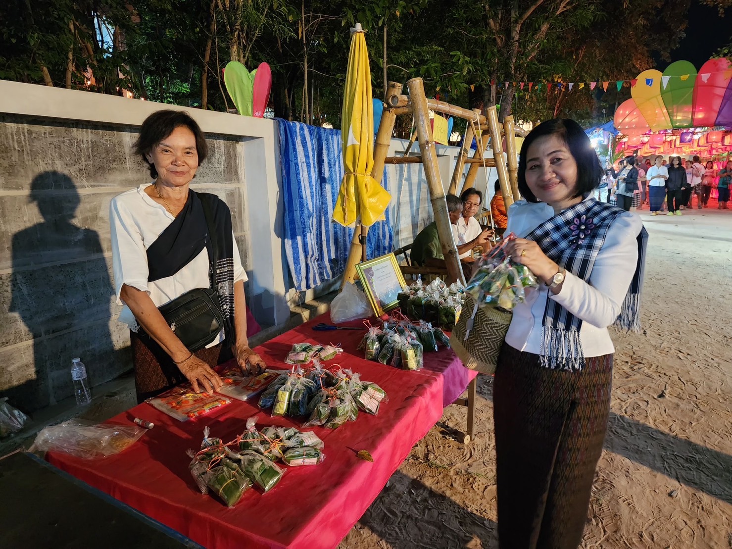 พช.ยโสธร ร่วมพิธีเปิดงานประเพณีออกพรรษาที่บึงแก แห่ไฟโมงเมง ระหว่างวันที่ 27-28 ตุลาคม 2566