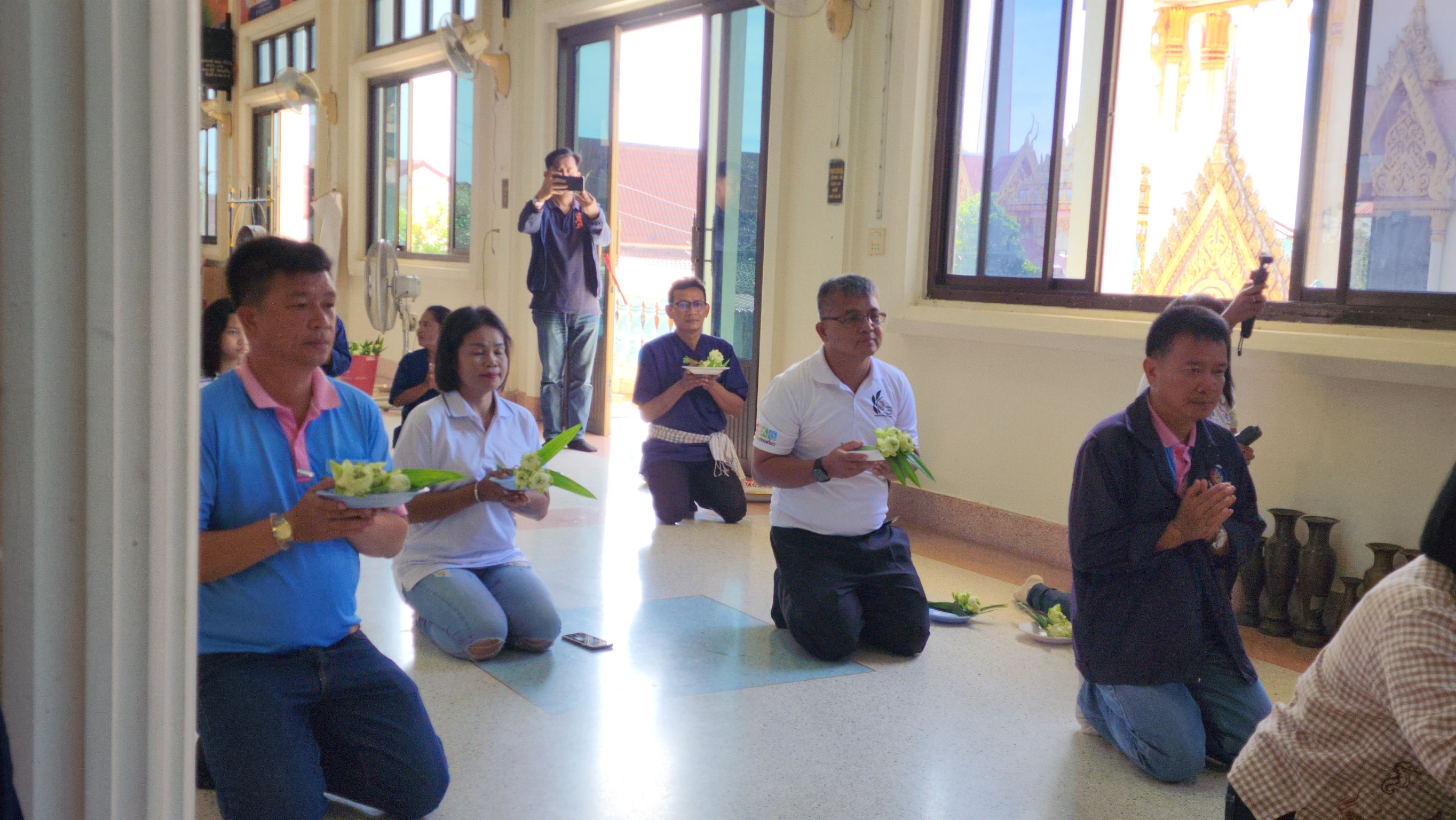 ช.ยโสธร ชู Solf power หมู่บ้าน OTOP นวัตวิถี บ้านสำโรง หมู่ 7 ตำบลคูเมือง อำเภอมหาชนะชัย จังหวัดยโสธร ตามโครงการพัฒนาเส้นทางท่องเที่ยว OTOP นวัตวิถี