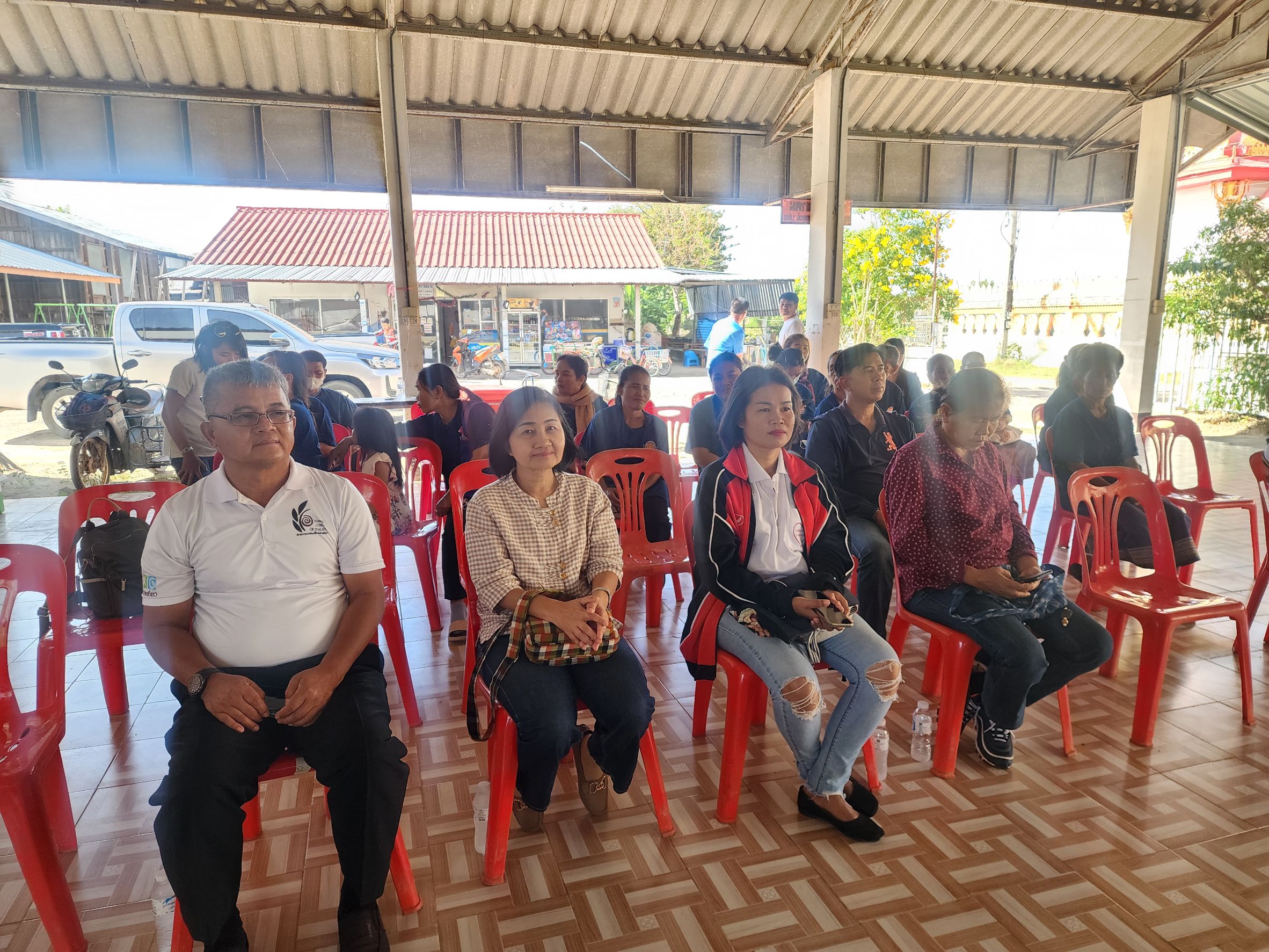 ช.ยโสธร ชู Solf power หมู่บ้าน OTOP นวัตวิถี บ้านสำโรง หมู่ 7 ตำบลคูเมือง อำเภอมหาชนะชัย จังหวัดยโสธร ตามโครงการพัฒนาเส้นทางท่องเที่ยว OTOP นวัตวิถี