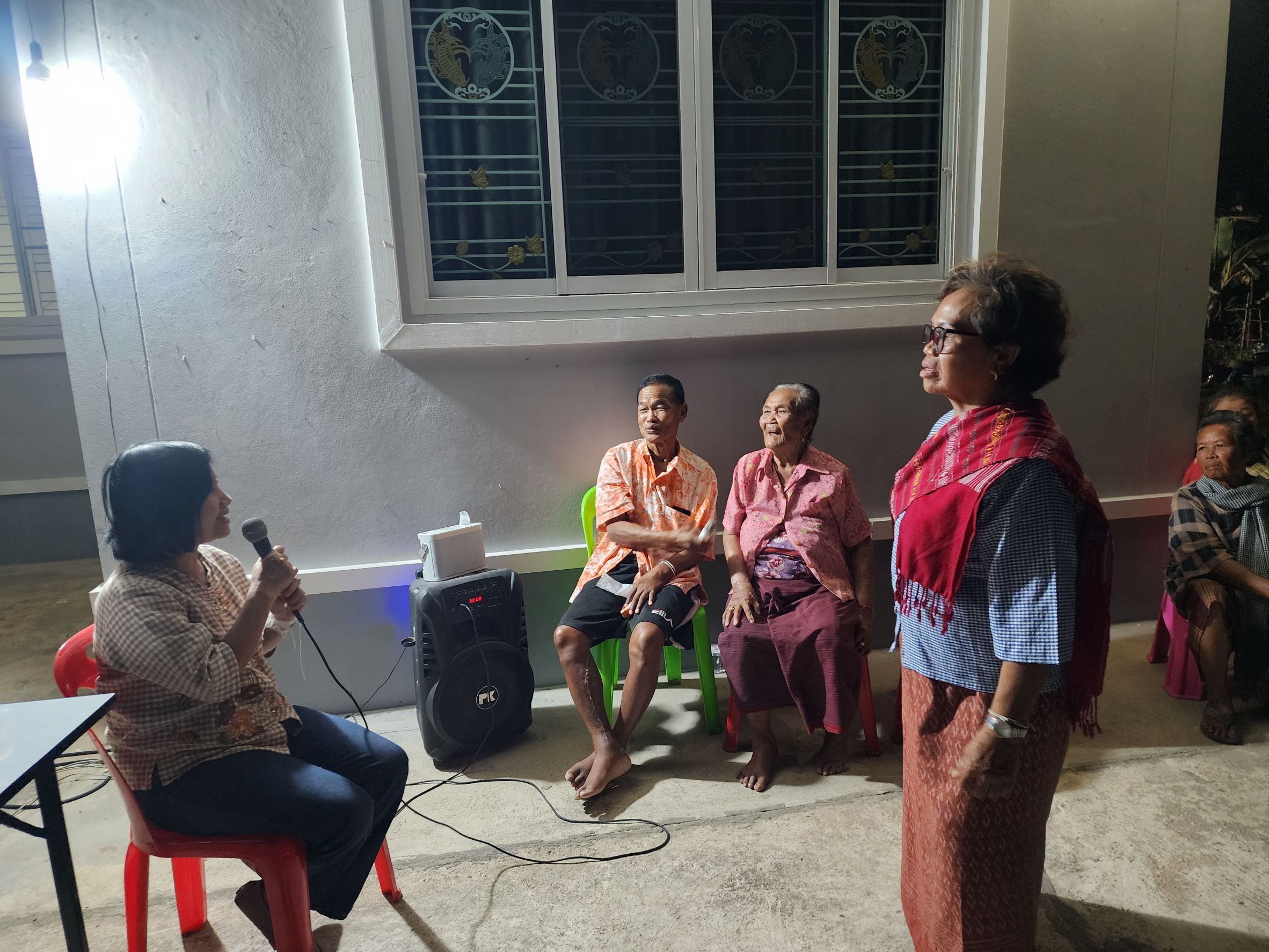 ช.ยโสธร ชู Solf power หมู่บ้าน OTOP นวัตวิถี บ้านสำโรง หมู่ 7 ตำบลคูเมือง อำเภอมหาชนะชัย จังหวัดยโสธร ตามโครงการพัฒนาเส้นทางท่องเที่ยว OTOP นวัตวิถี