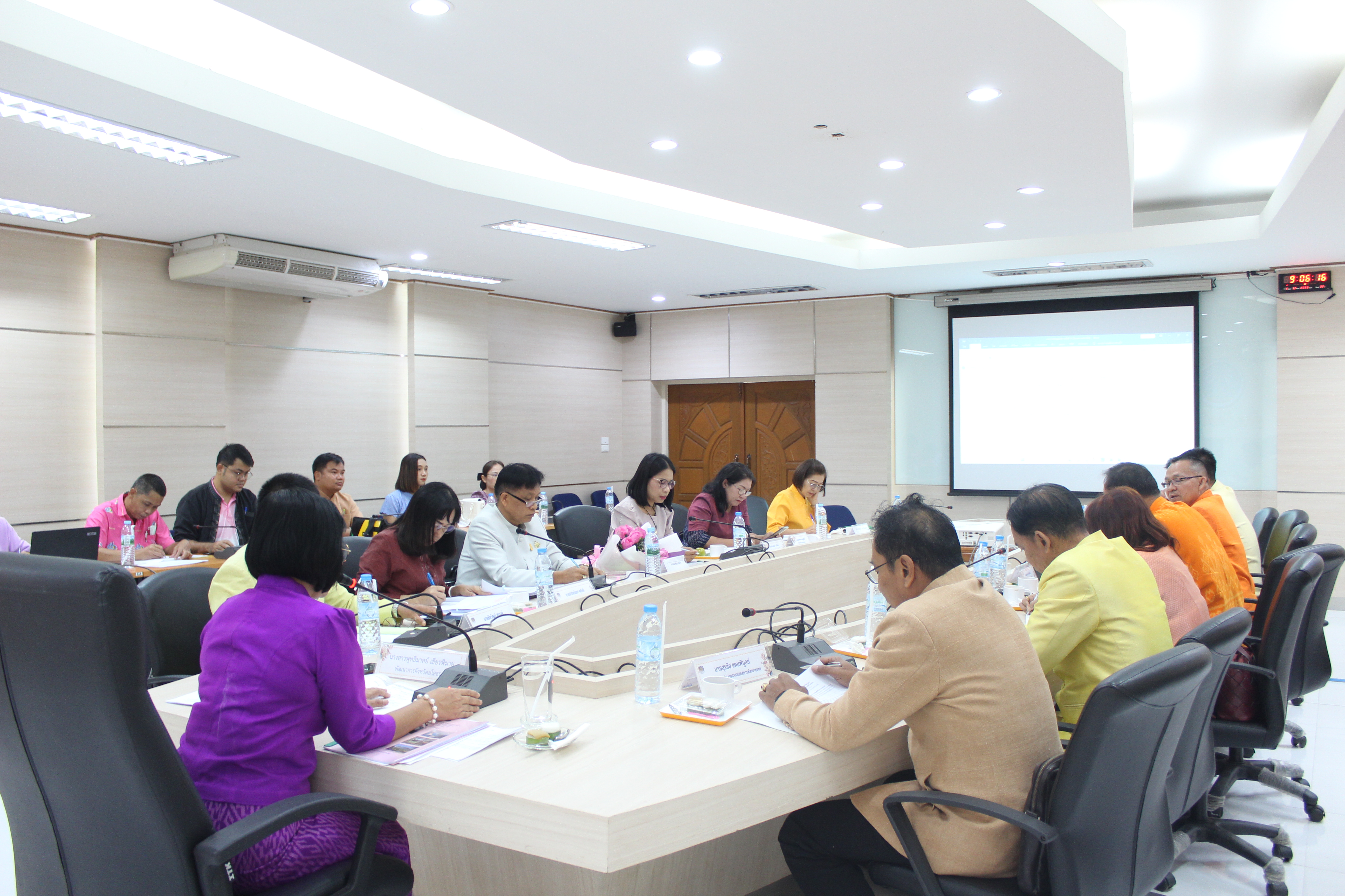 💕พช.ยโสธร ประชุมผู้บริหารและเจ้าหน้าที่พัฒนาชุมชนสังกัดสำนักงานพัฒนาชุมชนจัง หวัดยโสธร ครั้งที่ 12/ 2566