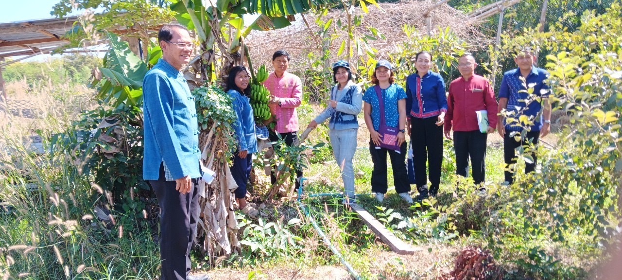 ผู้ตรวจกรมการพัฒนาชุมชนลงพื้นที่ติดตามผลการดำเนินงานโครงการหมู่บ้านเศรษฐกิจพอเพียงกิจกรรมการพัฒนาศูนย์เรียนรู้ทฤษฎีใหม่รูปแบบ”โคก หนอง นา” ในพื้นที่อำเภอกุดชุมและอำเภอทรายมูล จังหวัดยโสธร