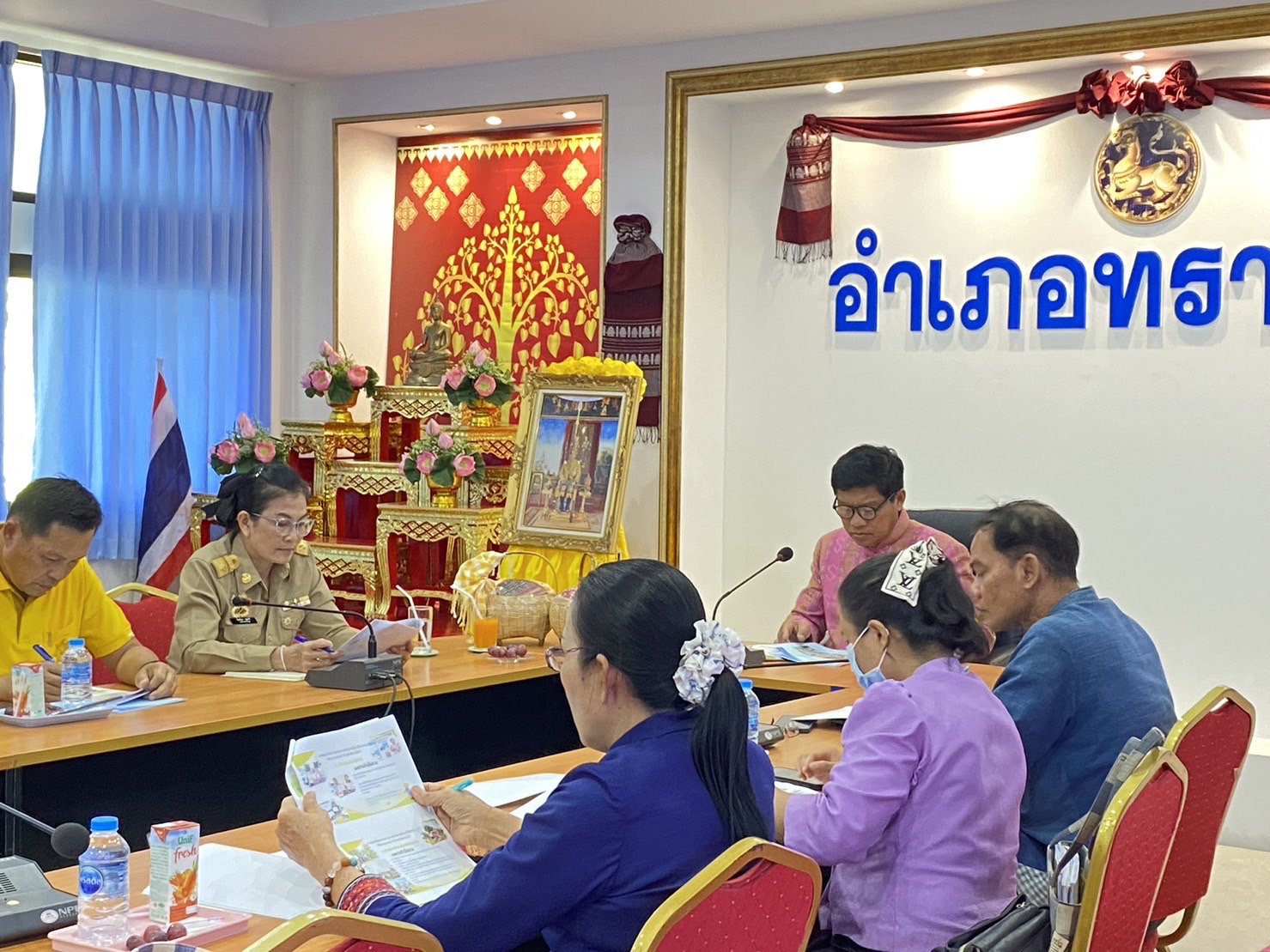 ผู้ตรวจกรมการพัฒนาชุมชนลงพื้นที่ติดตามผลการดำเนินงานโครงการหมู่บ้านเศรษฐกิจพอเพียงกิจกรรมการพัฒนาศูนย์เรียนรู้ทฤษฎีใหม่รูปแบบ”โคก หนอง นา” ในพื้นที่อำเภอกุดชุมและอำเภอทรายมูล จังหวัดยโสธร