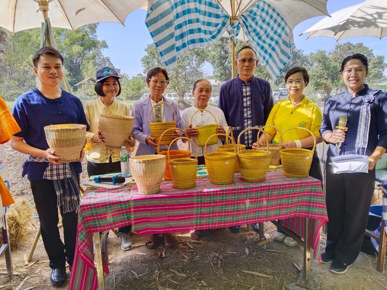 จังหวัดยโสธร Kick off กิจกรรมวันดินโลก ประจำปี 2566 เนื่องในวันดินโลก และจัดมหกรรมสัปดาห์แห่งการตระหนักรู้