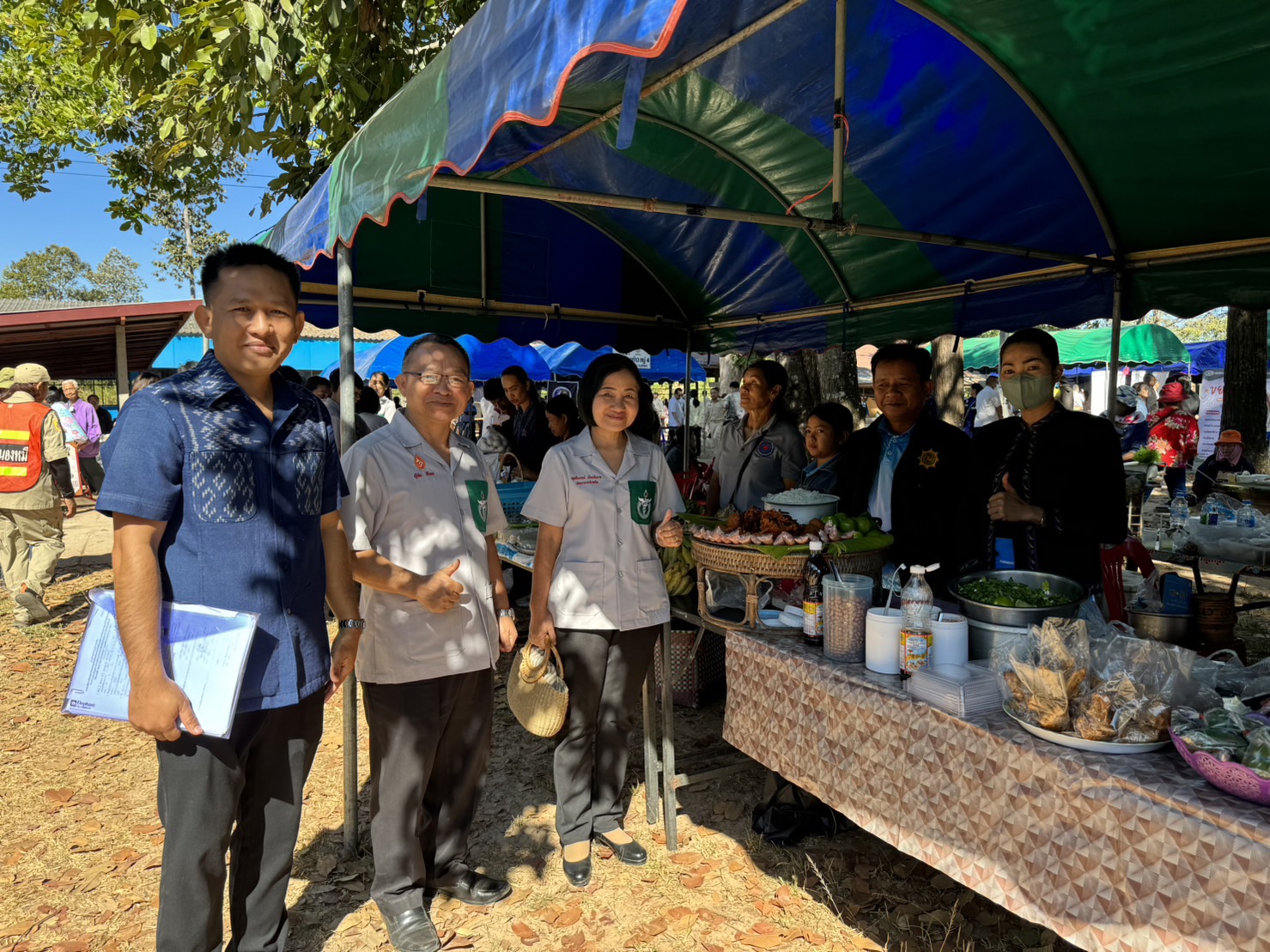 พช.ยโสธร ร่วมกิจกรรมหน่วยแพทย์อาสา สมเด็จพระศรีนครินทราบรมราชชนนี (พอ.สว.) และโครงการจังหวัดเคลื่อนที่ “เพิ่มรอยยิ้ม เติมความสุข ให้คนยโสธร”