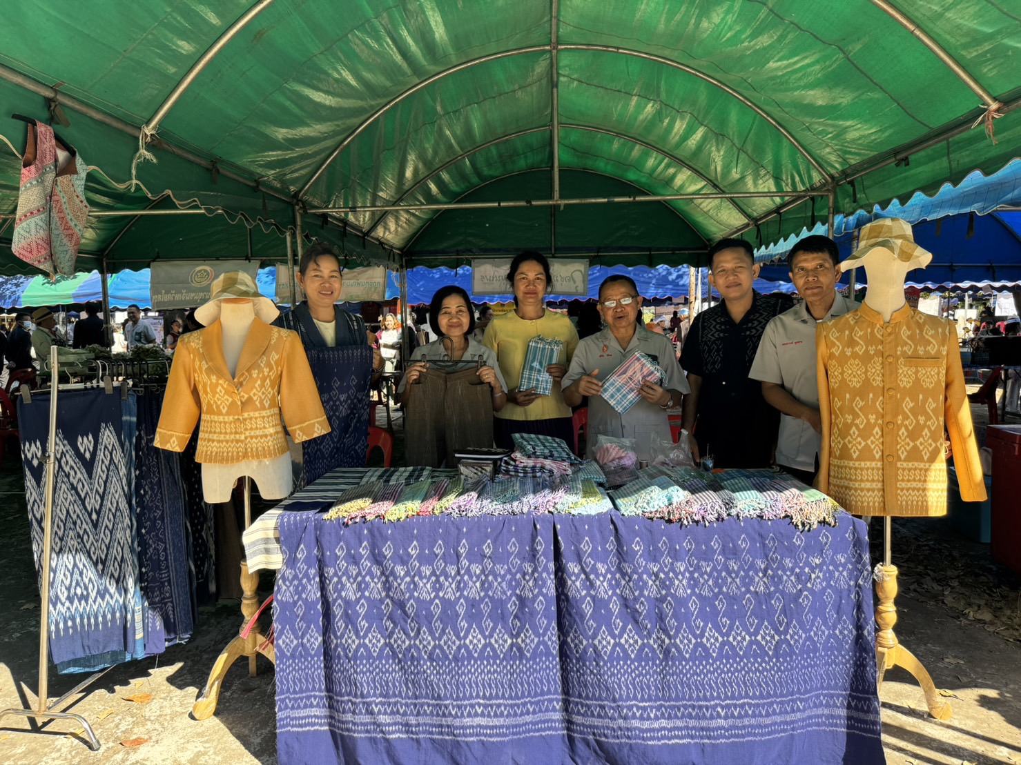 พช.ยโสธร ร่วมกิจกรรมหน่วยแพทย์อาสา สมเด็จพระศรีนครินทราบรมราชชนนี (พอ.สว.) และโครงการจังหวัดเคลื่อนที่ “เพิ่มรอยยิ้ม เติมความสุข ให้คนยโสธร”