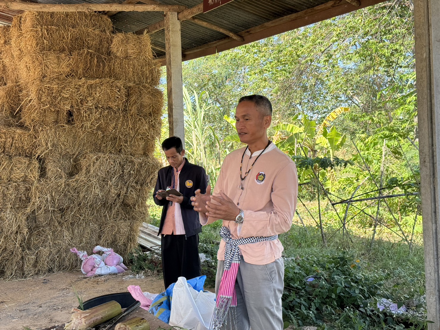 พช.ยโสธร ลงพื้นที่ติดตามให้กำลังใจผู้เข้าร่วมอบรมโครงการพัฒนาหมู่บ้านเศรษฐกิจพอเพียงกิจกรรมอบรมแกนนำขับเคลื่อนหมู่บ้านเศรษฐกิจพอเพียง ประจำปีงบประมาณ พ.ศ. 2567