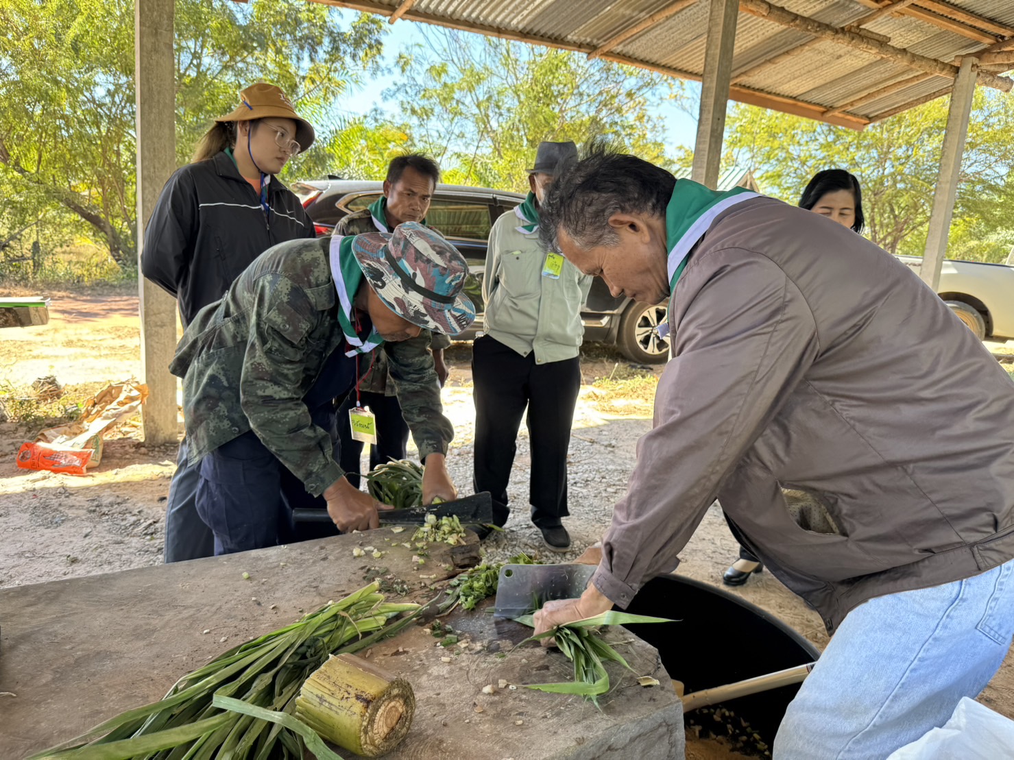 พช.ยโสธร ลงพื้นที่ติดตามให้กำลังใจผู้เข้าร่วมอบรมโครงการพัฒนาหมู่บ้านเศรษฐกิจพอเพียงกิจกรรมอบรมแกนนำขับเคลื่อนหมู่บ้านเศรษฐกิจพอเพียง ประจำปีงบประมาณ พ.ศ. 2567