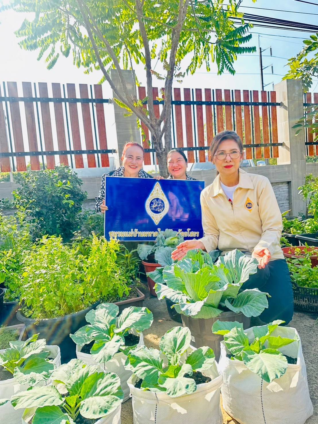 พช.ยโสธร ร่วมลงพื้นที่ติดตามภารกิจชมรมแม่บ้านมหาดไทยจังหวัดยโสธรในพื้นที่ อำเภอทรายมูลและอำเภอเลิงนกทา จังหวัดยโสธร