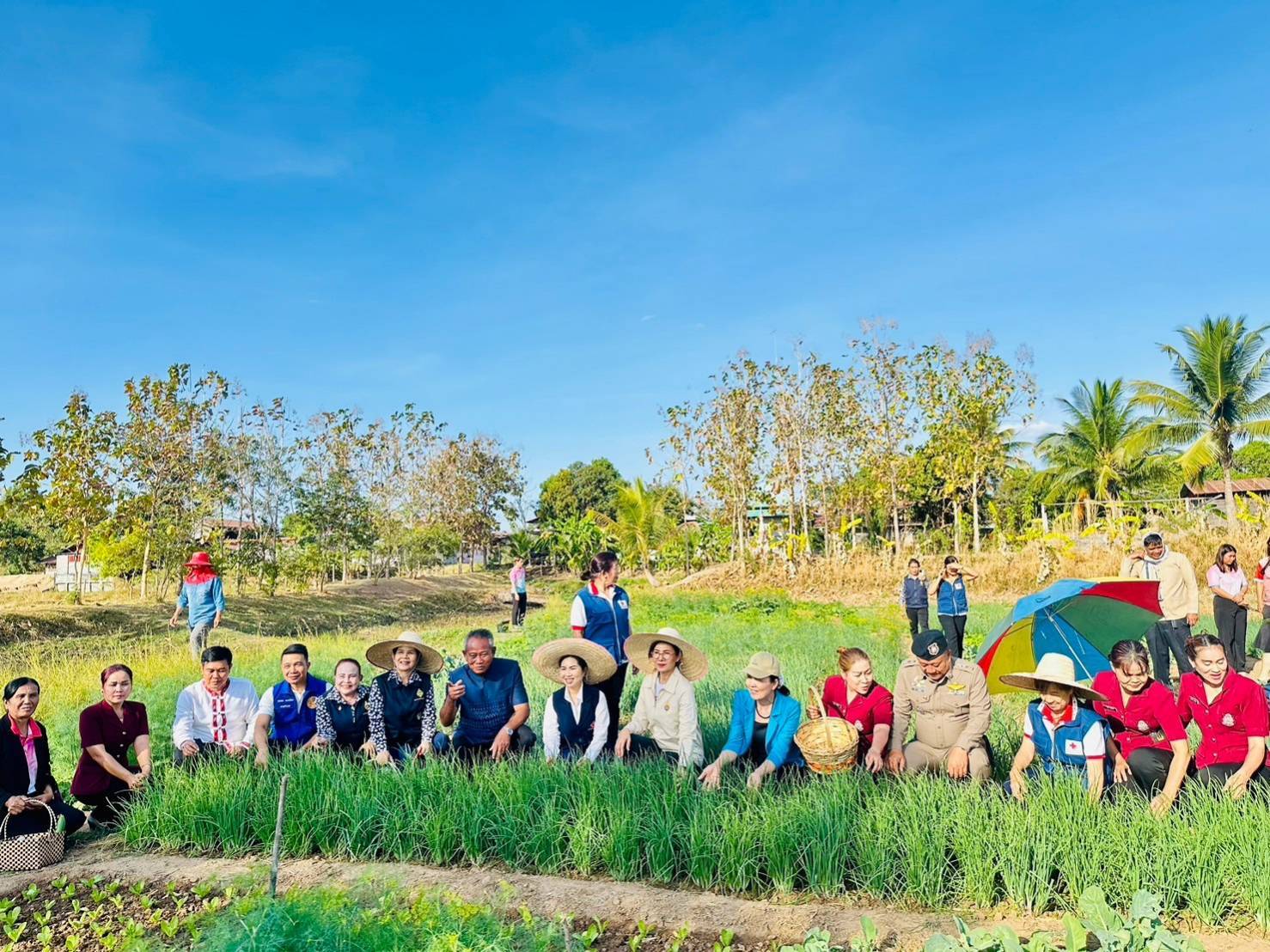 พช.ยโสธร ร่วมลงพื้นที่ติดตามภารกิจชมรมแม่บ้านมหาดไทยจังหวัดยโสธรในพื้นที่ อำเภอทรายมูลและอำเภอเลิงนกทา จังหวัดยโสธร