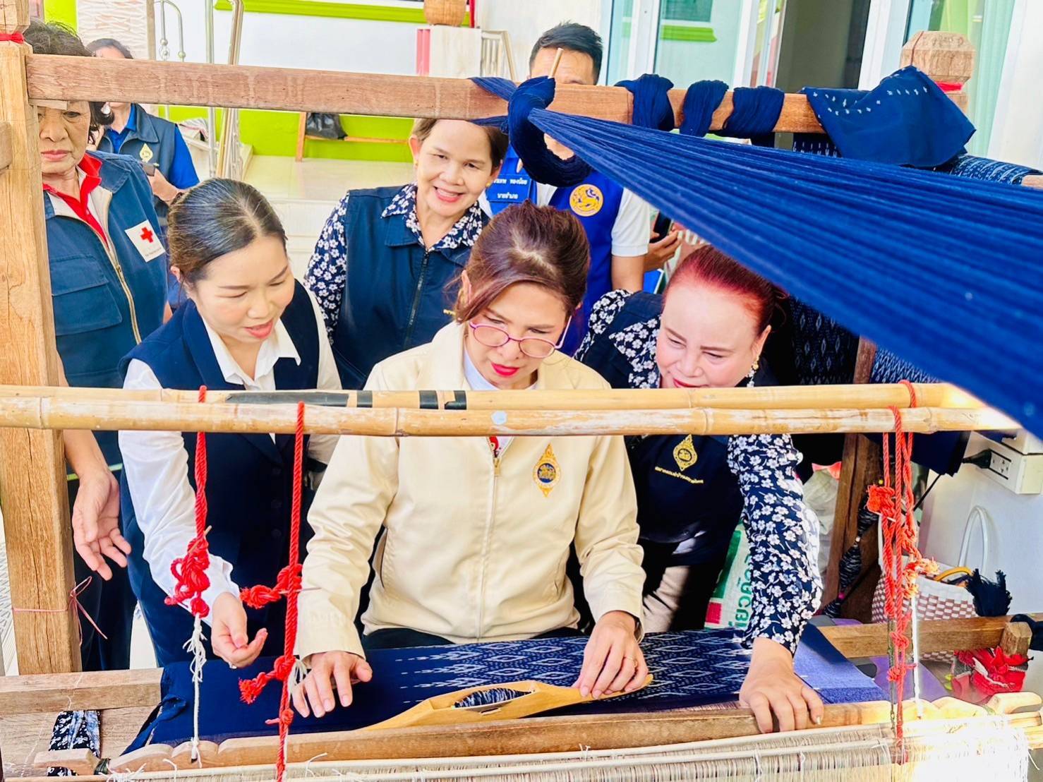 พช.ยโสธร ร่วมลงพื้นที่ติดตามภารกิจชมรมแม่บ้านมหาดไทยจังหวัดยโสธรในพื้นที่ อำเภอทรายมูลและอำเภอเลิงนกทา จังหวัดยโสธร