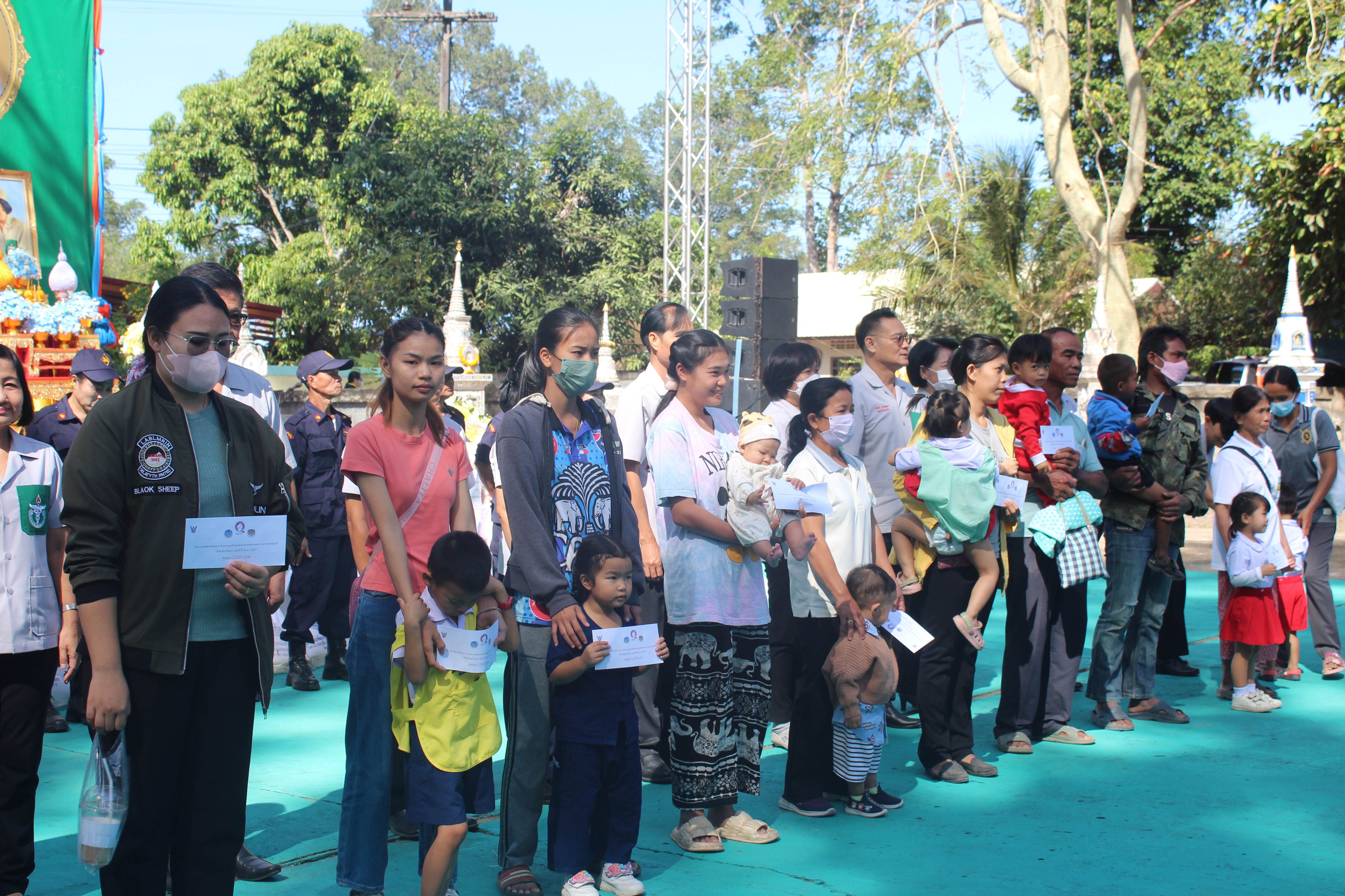 พช.ยโสธร ร่วมกิจกรรมหน่วยแพทย์อาสา สมเด็จพระศรีนครินทราบรมราชชนนี (พอ.สว.) และโครงการจังหวัดเคลื่อนที่ “เพิ่มรอยยิ้ม เติมความสุข ให้คนยโสธร”