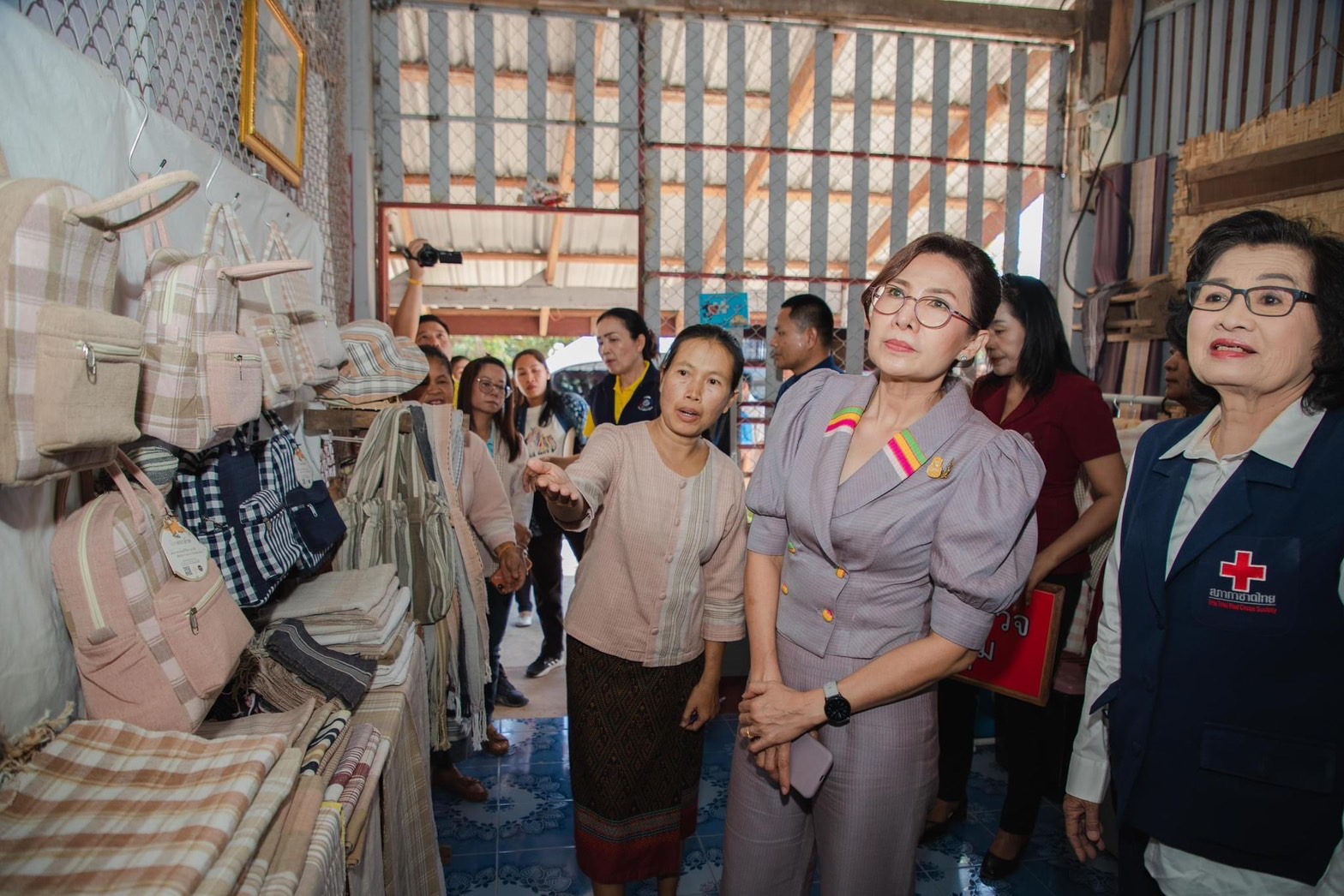 พช.ยโสธร ร่วมลงพื้นที่ติดตามภารกิจชมรมแม่บ้านมหาดไทยจังหวัดยโสธรในพื้นที่ อำเภอกุดชุมและอำเภอไทยเจริญ จังหวัดยโสธร