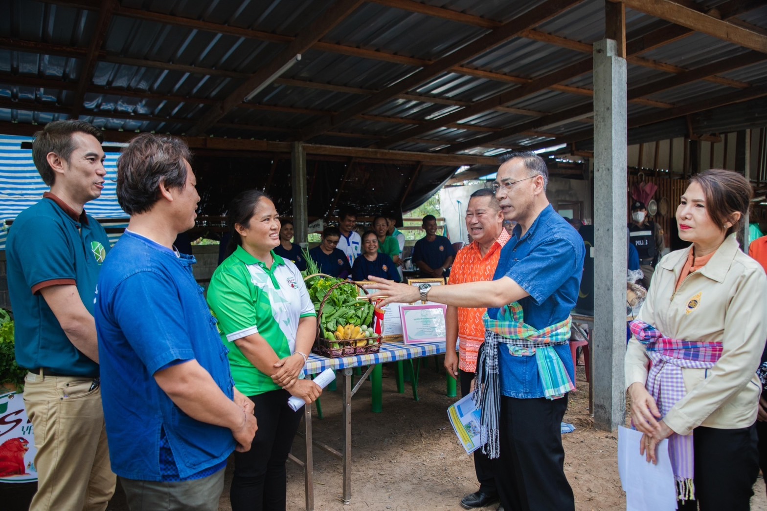 พ่อเมืองยโสธร ลงพื้นที่เยี่ยมชมโคกหนองนาพัฒนาชุมชน ณ พื้นที่อำเภอมหาชนะชัย จังหวัดยโสธร
