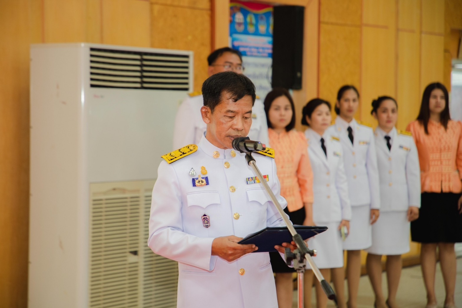 พช.ยโสธร เข้ารับพระราชทานเครื่องราชอิสริยาภรณ์ชั้นสายสะพาย ประจำปี 2565 และปี 2566