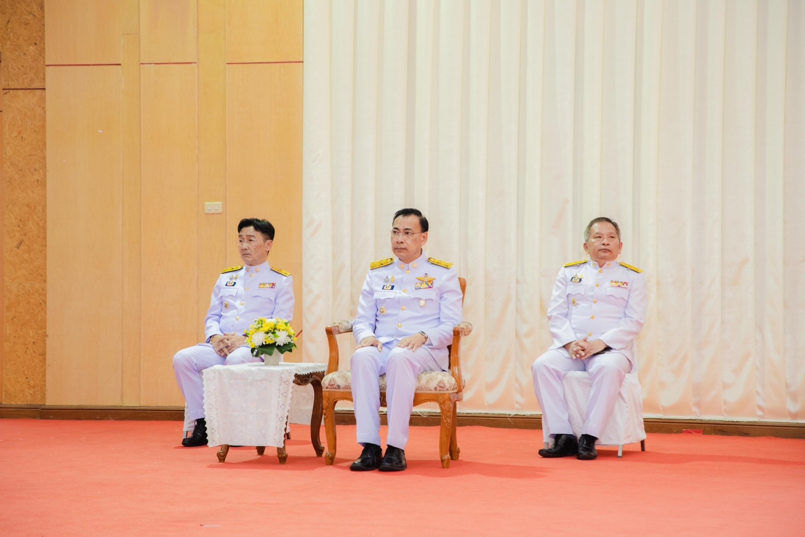 พช.ยโสธร เข้ารับพระราชทานเครื่องราชอิสริยาภรณ์ชั้นสายสะพาย ประจำปี 2565 และปี 2566