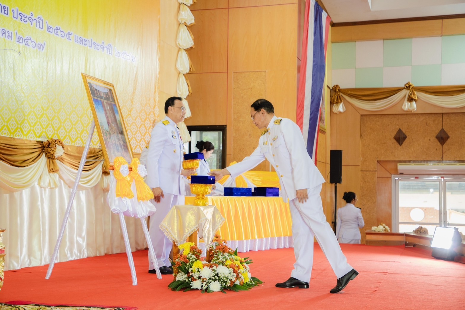 พช.ยโสธร เข้ารับพระราชทานเครื่องราชอิสริยาภรณ์ชั้นสายสะพาย ประจำปี 2565 และปี 2566