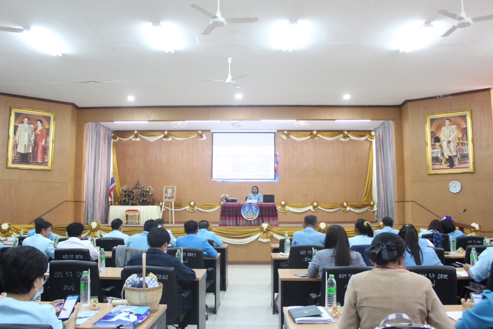 พช.ยโสธร จัดประชุมถ่ายทอดตัวชี้วัดและค่าเป้าหมายการประเมินผลการ ปฏิบัติราชการ รอบการประเมินที่ 1 ปีงบประมาณ พ.ศ. 2567