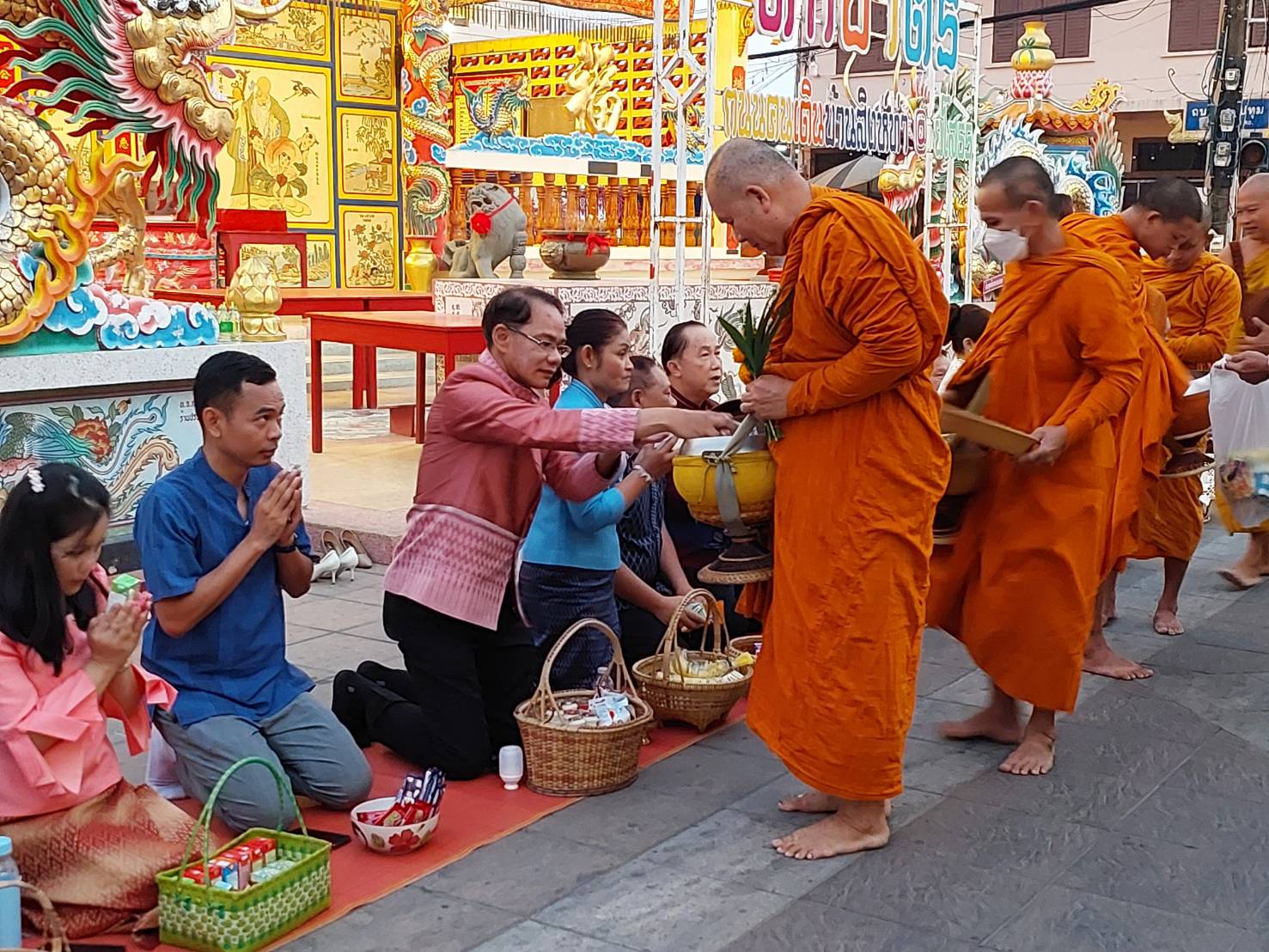 พช.ยโสธร ร่วมพิธีเปิดงานบุญคูณลานตำนานข้าวอินทรีย์ วิถีวัฒนธรรมยโสธร ที่อำเภอกุดชุม จังหวัดยโสธร