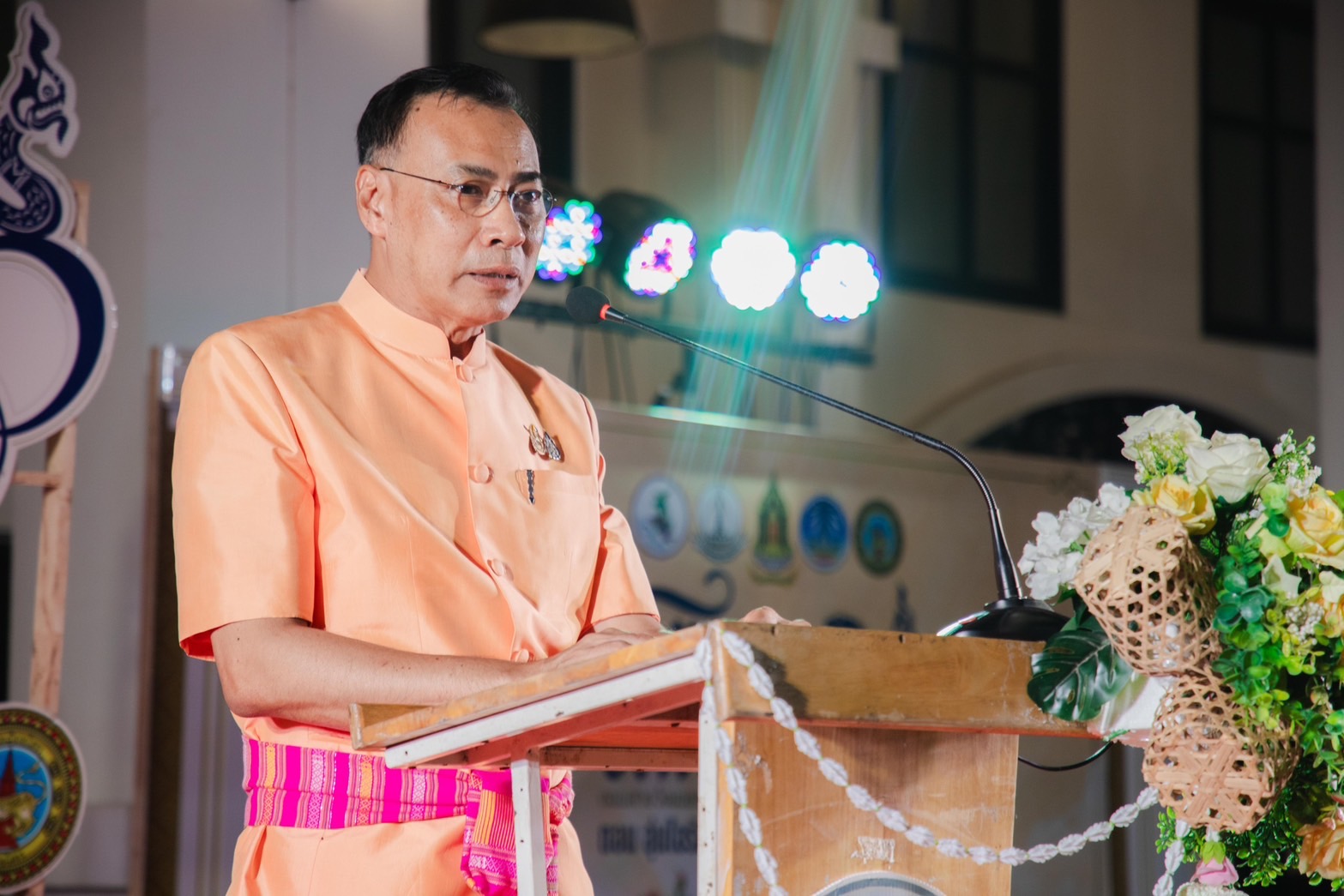 พช.ยโสธร ร่วมพิธีเปิดงาน ตลาดวัฒนธรรม ถนนสายวัฒนธรรม ถนนคนเดิน จังหวัดยโสธร ตอน “อุ่นไอรัก” เพื่อเฉลิมพระเกียรติพระบาทสมเด็จพระเจ้าอยู่หัว เนื่องในโอกาสมหามงคล เฉลิมพระชนมพรรษา ๖ รอบ ณ ย่านเมืองเก่าบ้านสิงห์ท่า