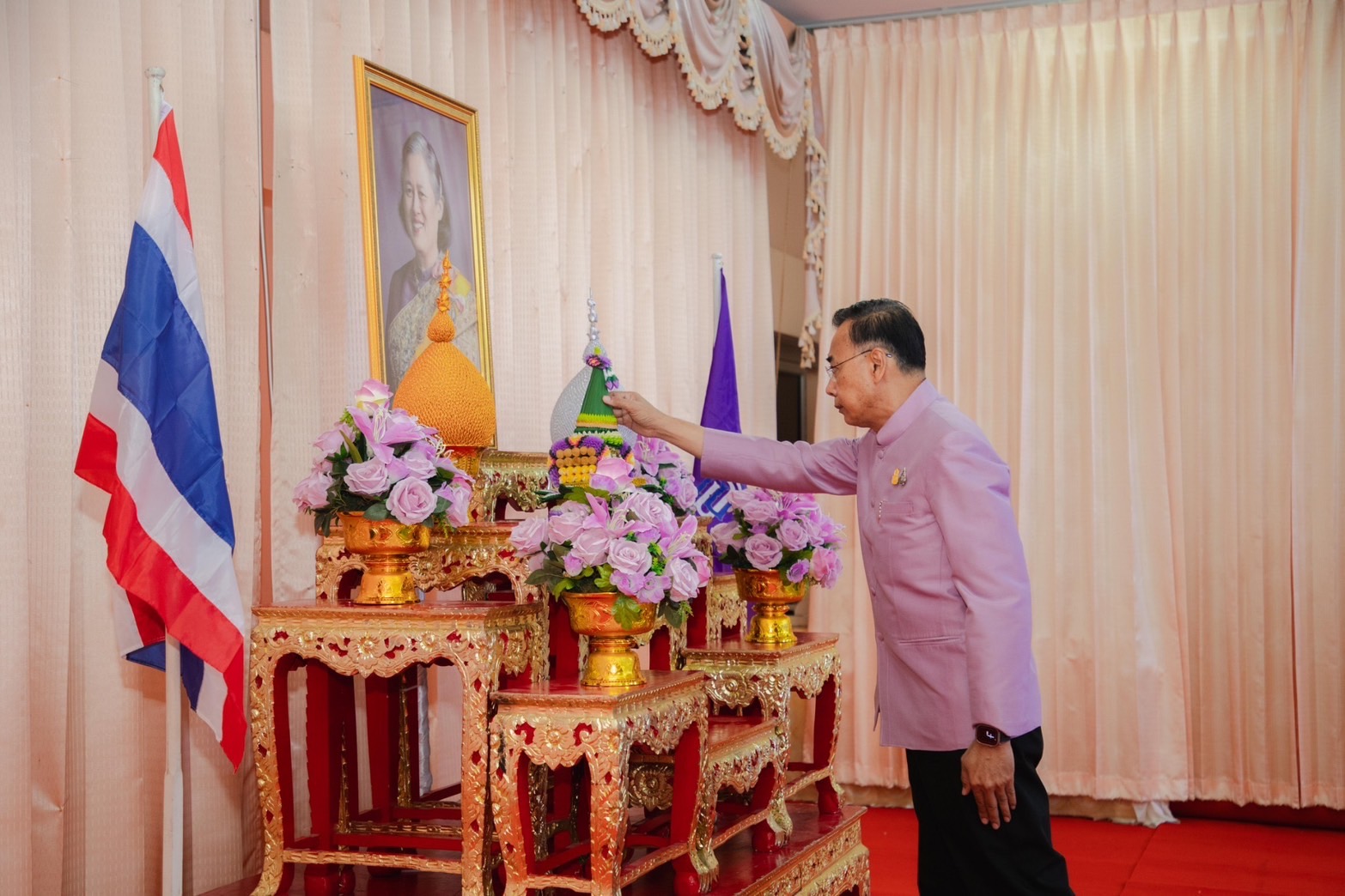 พช.ยโสธร ร่วมพิธีถวายพระพรชัยมงคล และน้อมรำลึกในพระมหากรุณาธิคุณของ สมเด็จพระกนิษฐาธิราชเจ้า กรมสมเด็จพระเทพรัตนราชสุดาฯ สยามบรมราชกุมารี