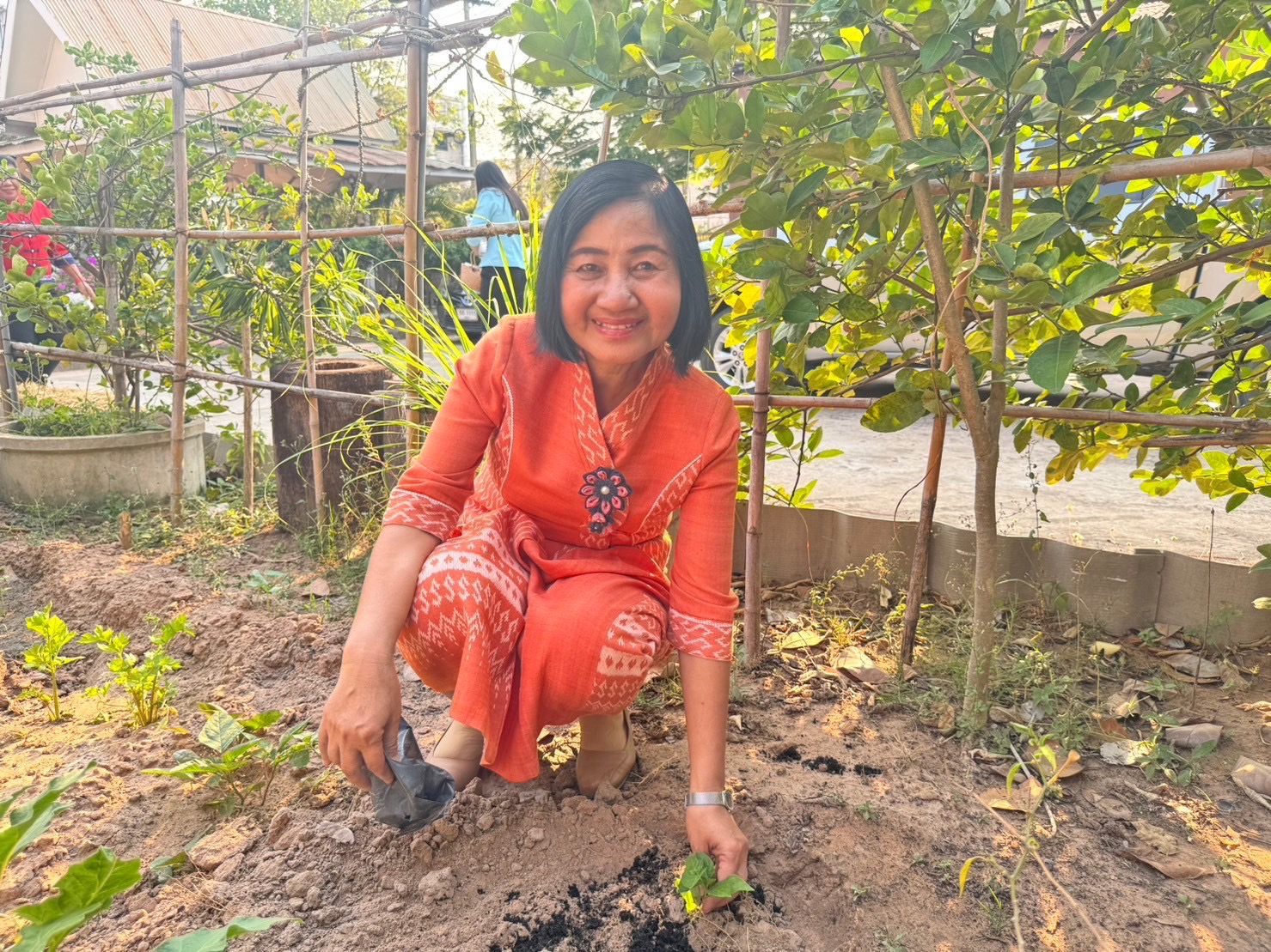 จังหวัดยโสธร “Kick off ปลูกผักสวนครัว เพื่อสร้างความมั่นคงทางอาหาร” น้อมนำแนวพระราชดำริของสมเด็จพระกนิษฐาธิราชเจ้ากรมสมเด็จพระเทพรัตนราชสุดาฯ สยามบรมราชกุมารี สู่ปฏิบัติการปลูกผักสวนครัว เพื่อสร้างความมั่นคงทางอาหาร