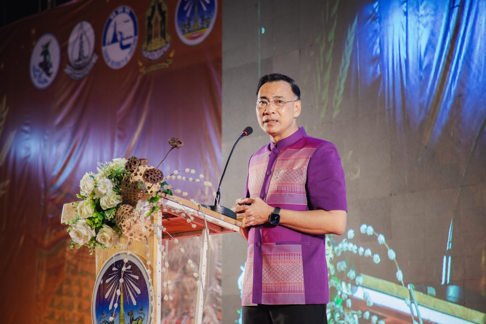 พช.ยโสธร ร่วมพิธีเปิดงานบุญคูณลานตำนานข้าวอินทรีย์ วิถีวัฒนธรรมยโสธร ที่อำเภอกุดชุม จังหวัดยโสธร
