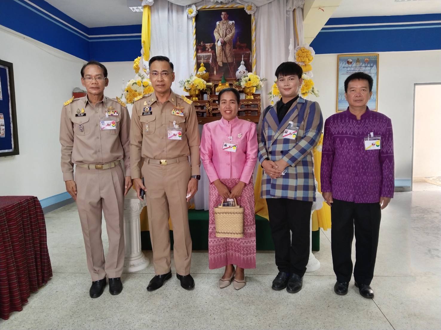 พ่อเมืองยโสธร เยี่ยมให้กำลังใจ บูธ พช.ยโสธร ในการร่วมดำเนินโครงการ พัฒนาผู้นำการเปลี่ยนแปลงภูมิปัญญาชุมชนไทย
