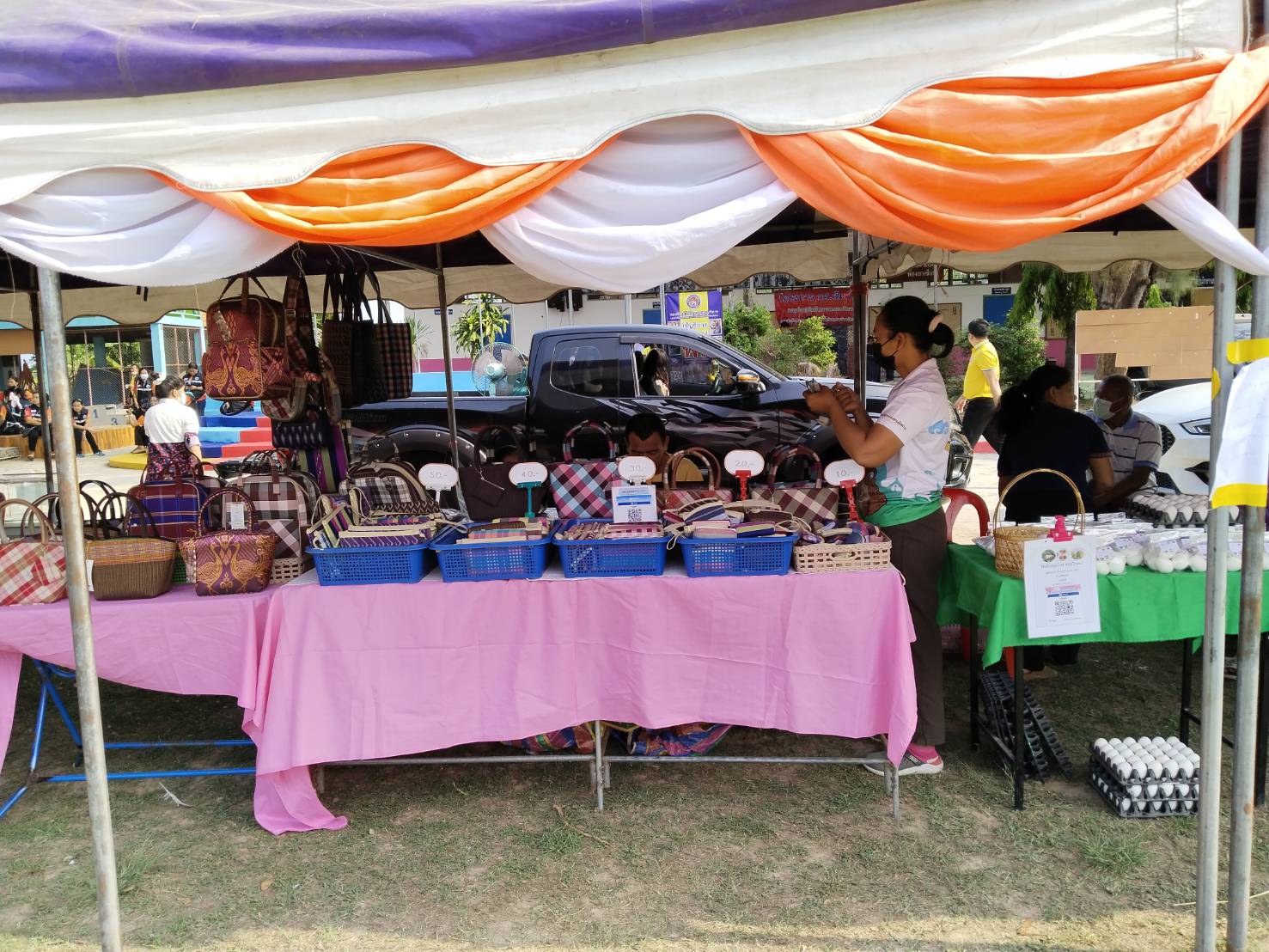 พช.ยโสธร ร่วมกิจกรรมหน่วยแพทย์อาสา สมเด็จพระศรีนครินทราบรมราชชนนี (พอ.สว.) และโครงการจังหวัดเคลื่อนที่ “เพิ่มรอยยิ้ม เติมความสุข ให้คนยโสธร”