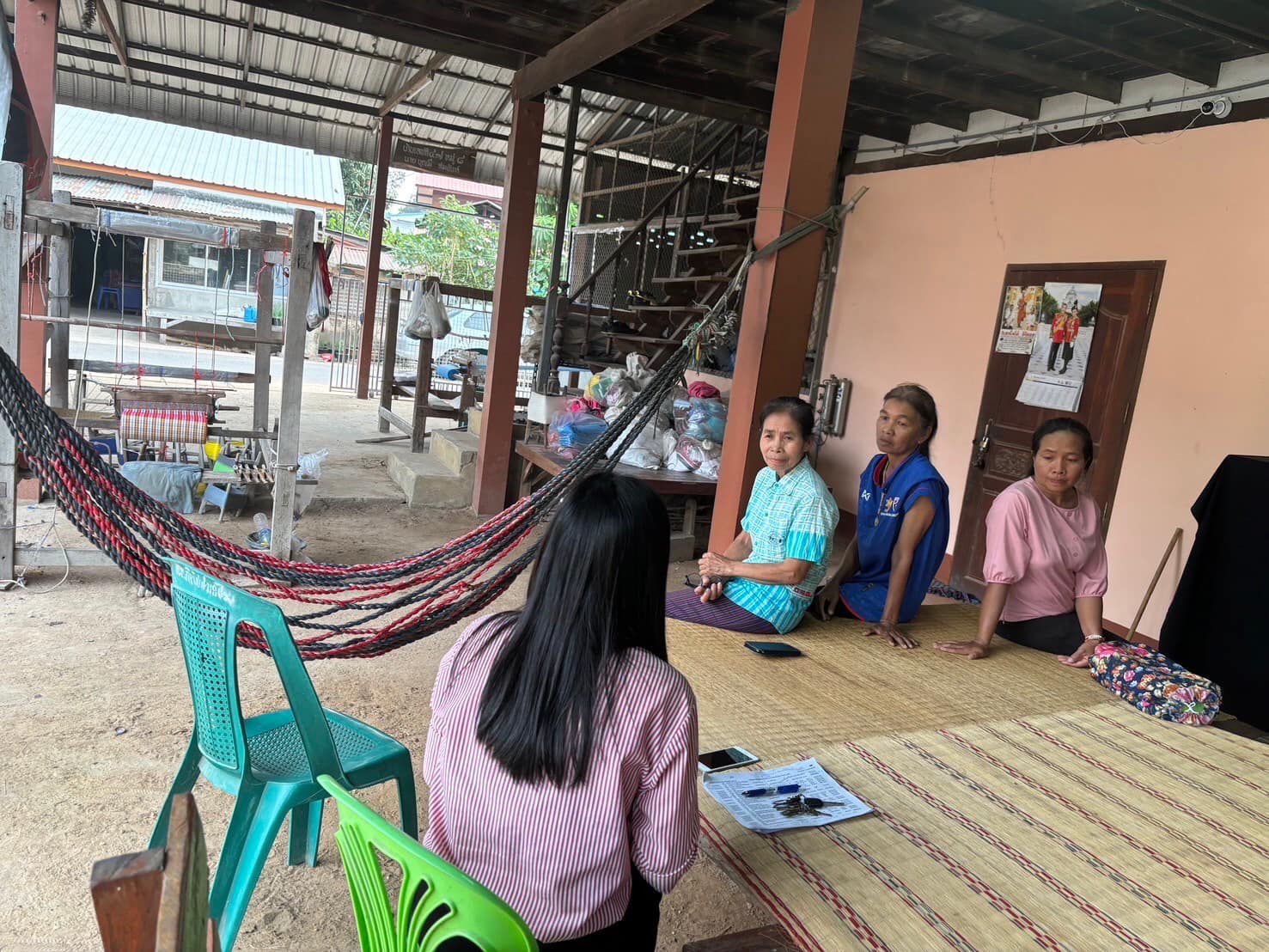 พช.มหาชนะชัย จังหวัดยโสธร เดินหน้าเชิงรุกส่งเสริมการใช้ประโยชน์และประชาสัมพันธ์การดาวน์โหลดแพลตฟอร์มบริการดิจิทัล Clickชุมชน และการสมัครใช้บริการ SHOP ชุมชน