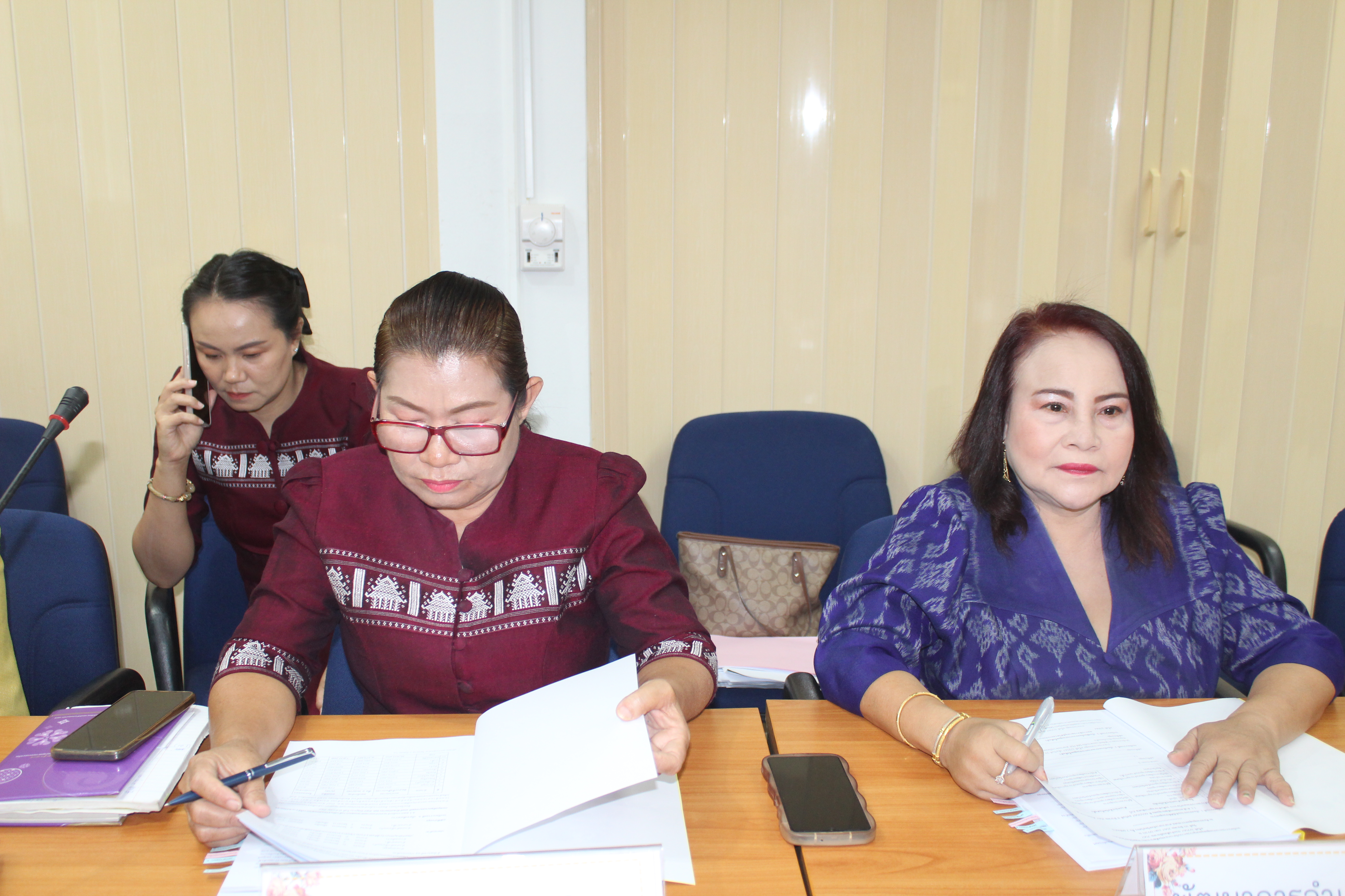 พช.ยโสธร ประชุมคณะอนุกรรมการบริหารกองทุนพัฒนาบทบาทสตรีระดับจังหวัด จังหวัดยโสธร ครั้งที่ 3/2567