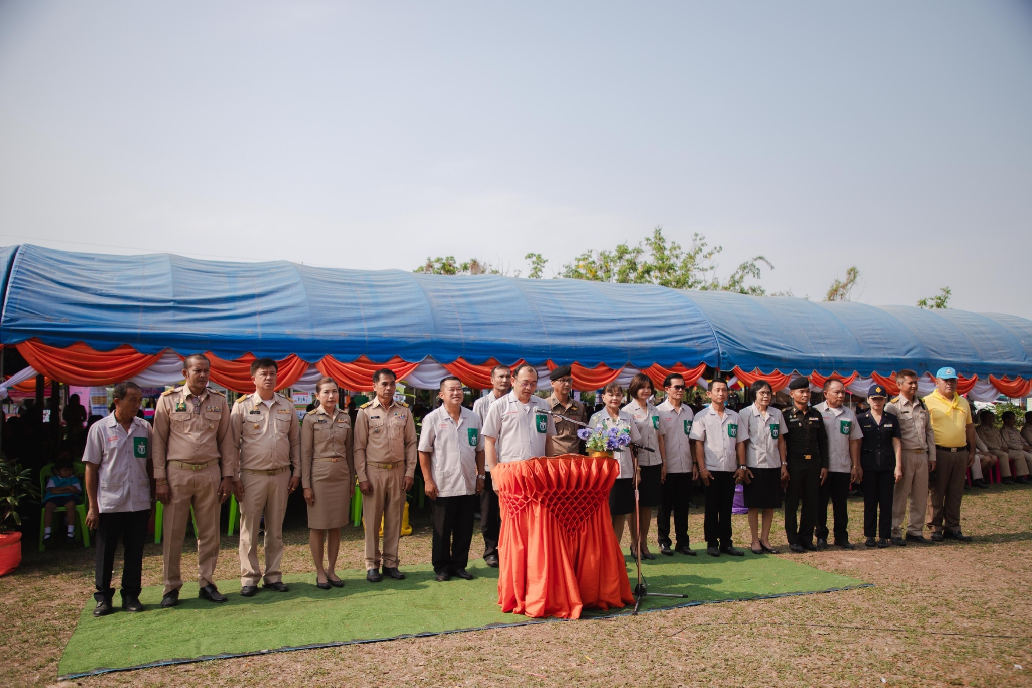 พช.ยโสธร ร่วมกิจกรรมหน่วยแพทย์อาสา สมเด็จพระศรีนครินทราบรมราชชนนี (พอ.สว.) และโครงการจังหวัดเคลื่อนที่ “เพิ่มรอยยิ้ม เติมความสุข ให้คนยโสธร”