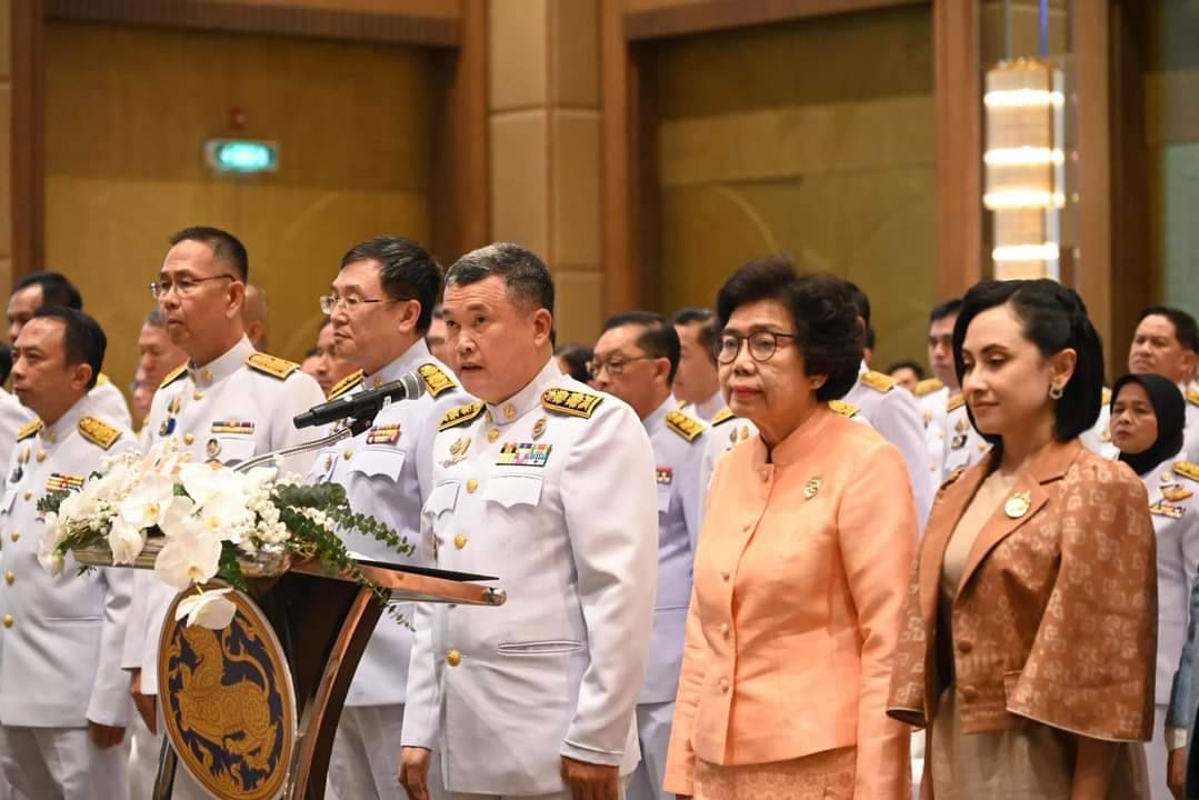 พช.ยโสธร ร่วมพิธีมอบแบบผ้าลายพระราชทาน สมเด็จพระเจ้าลูกเธอ เจ้าฟ้าสิริวัณณวรี นารีรัตนราชกัญญา “ผ้าลายสิริวชิราภรณ์” ,”ผ้าลายชบาปัตตานี” และเครื่องหมายรับรองสินค้าแฟชั่นและหัตถกรรมพระราชทาน