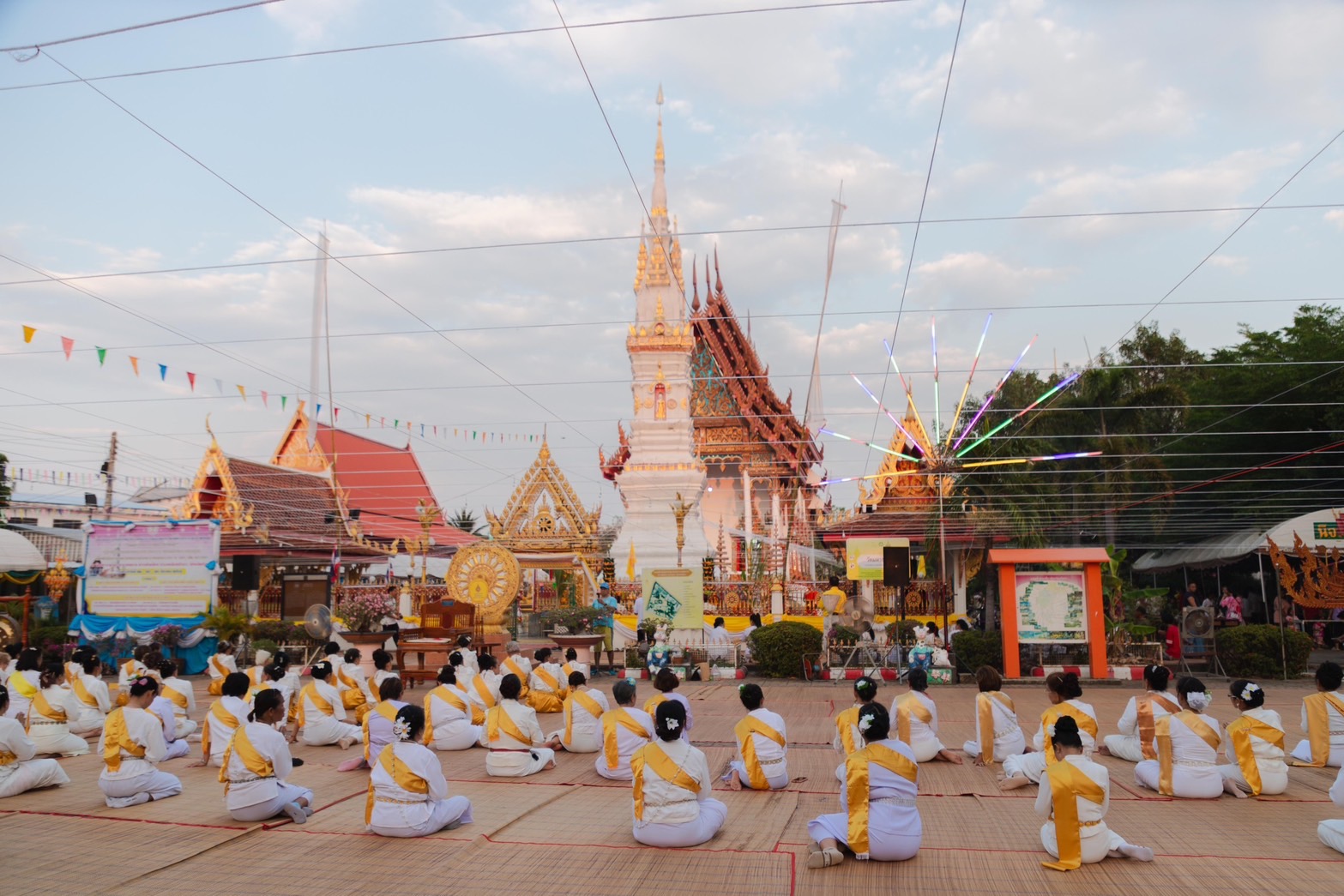 พจ.ยโสธร ร่วมพิธีเปิดงาน “นมัสการพระธาตุพระอานนท์” ประจำปี 2567 ณ วัดมหาธาตุ พระอารามหลวง