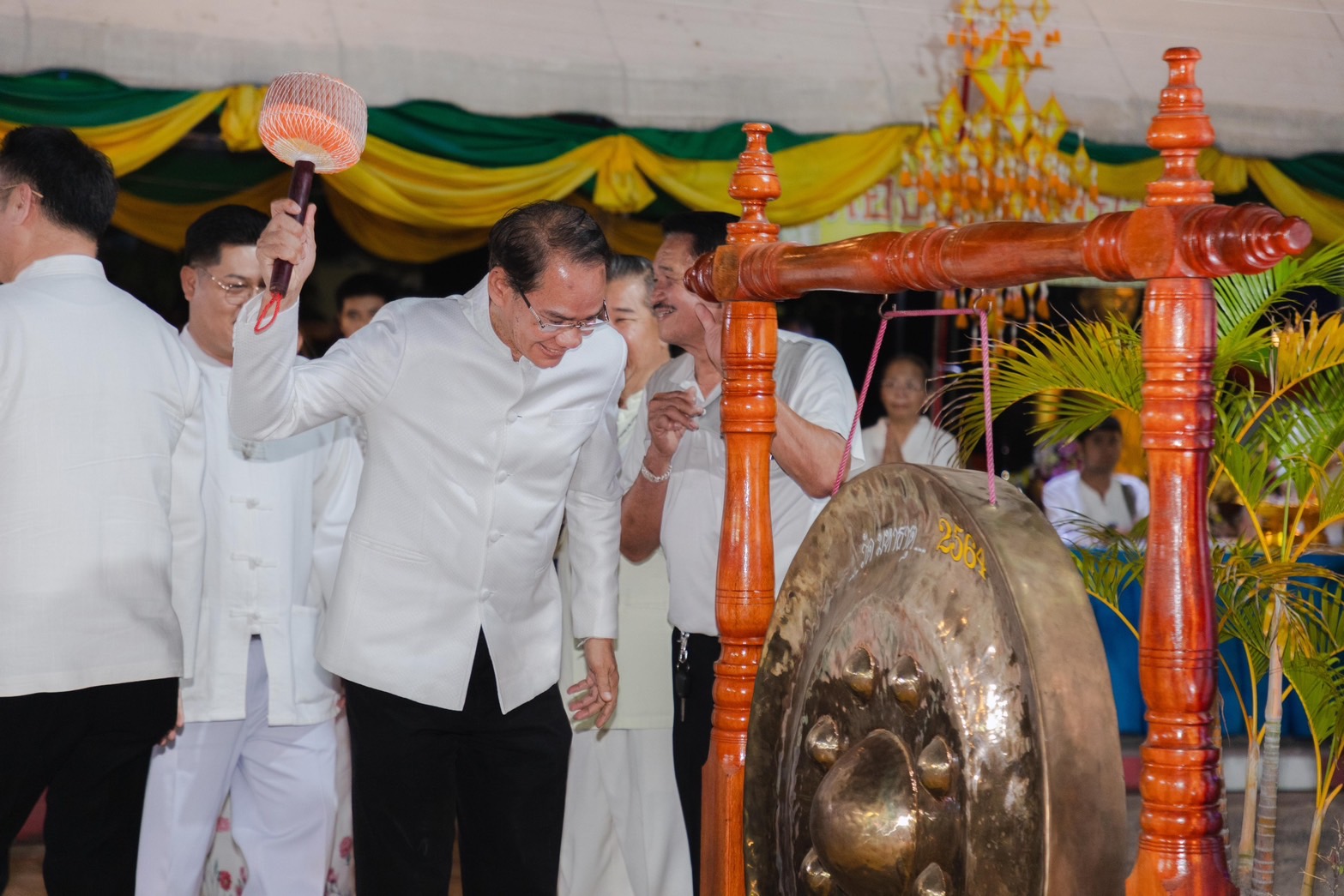 พจ.ยโสธร ร่วมพิธีเปิดงาน “นมัสการพระธาตุพระอานนท์” ประจำปี 2567 ณ วัดมหาธาตุ พระอารามหลวง