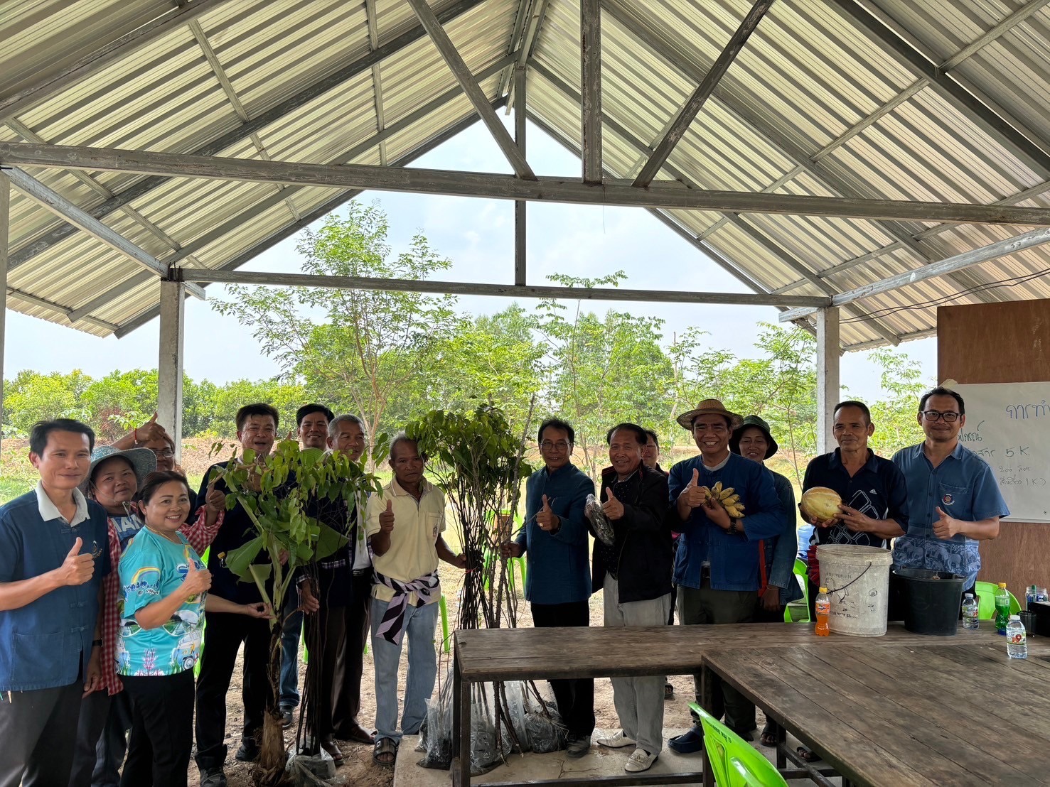 พช.ยโสธร สานพลังเครือข่าย “โคก หนอง นา” สู่การพัฒนาที่ยั่งยืน ภายใต้กิจกรรมเอามื้อสามัคคี เพื่อขับเคลื่อนกิจกรรมของเครือข่ายฯ ประจำเดือนมีนาคม 2567