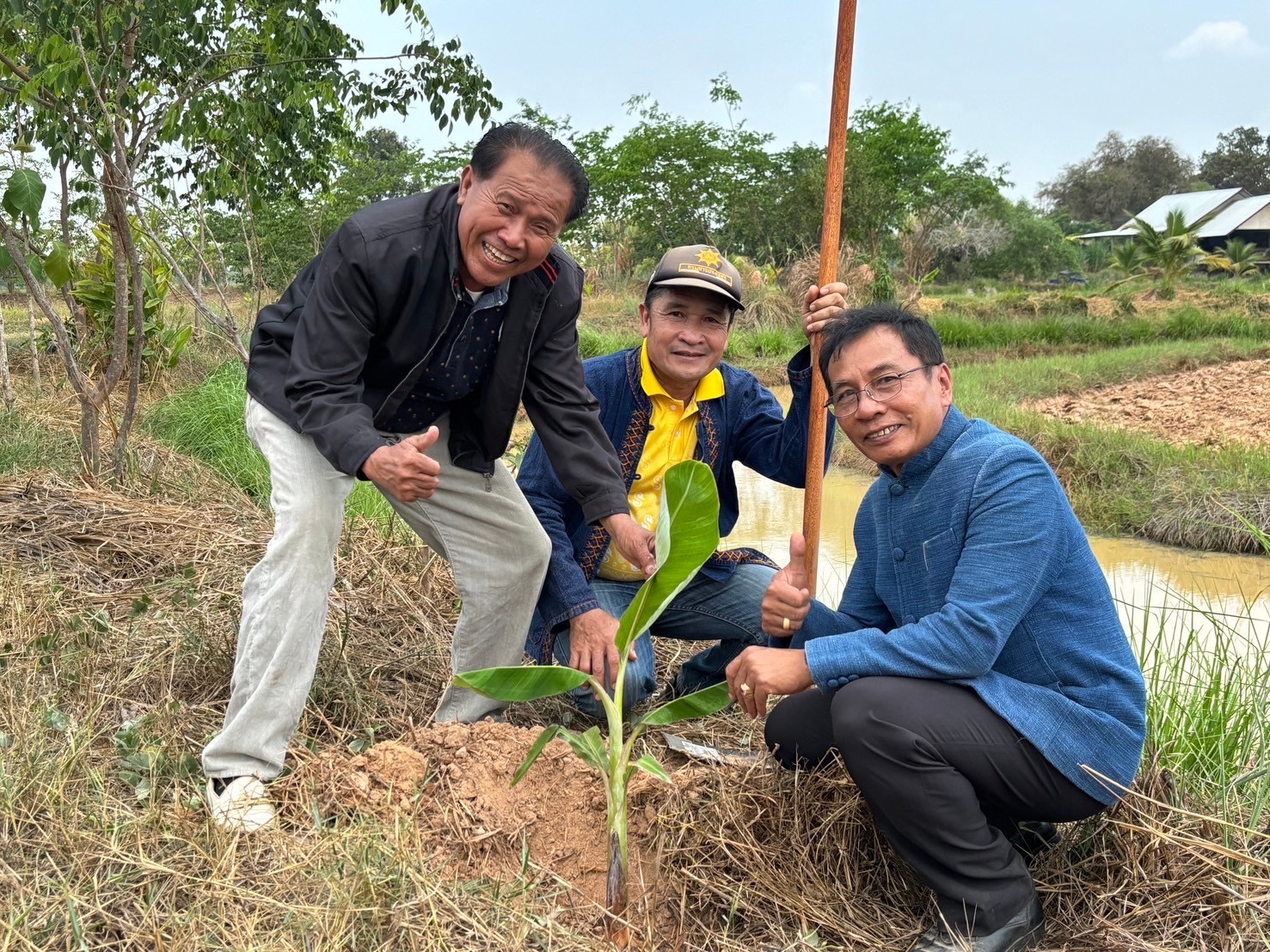 พช.ยโสธร สานพลังเครือข่าย “โคก หนอง นา” สู่การพัฒนาที่ยั่งยืน ภายใต้กิจกรรมเอามื้อสามัคคี เพื่อขับเคลื่อนกิจกรรมของเครือข่ายฯ ประจำเดือนมีนาคม 2567