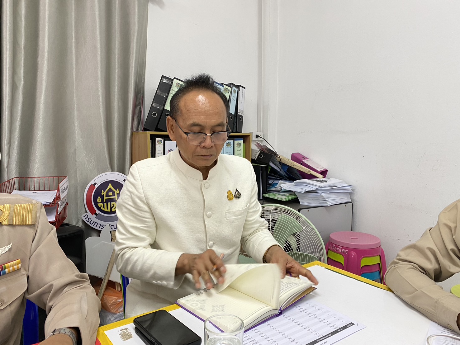 พจ.ยโสธร ลงพื้นที่ติดตามการ ดำเนินงาน สำนักงานพัฒนาชุมชนอำเภอเมืองยโสธร จังหวัดยโสธร