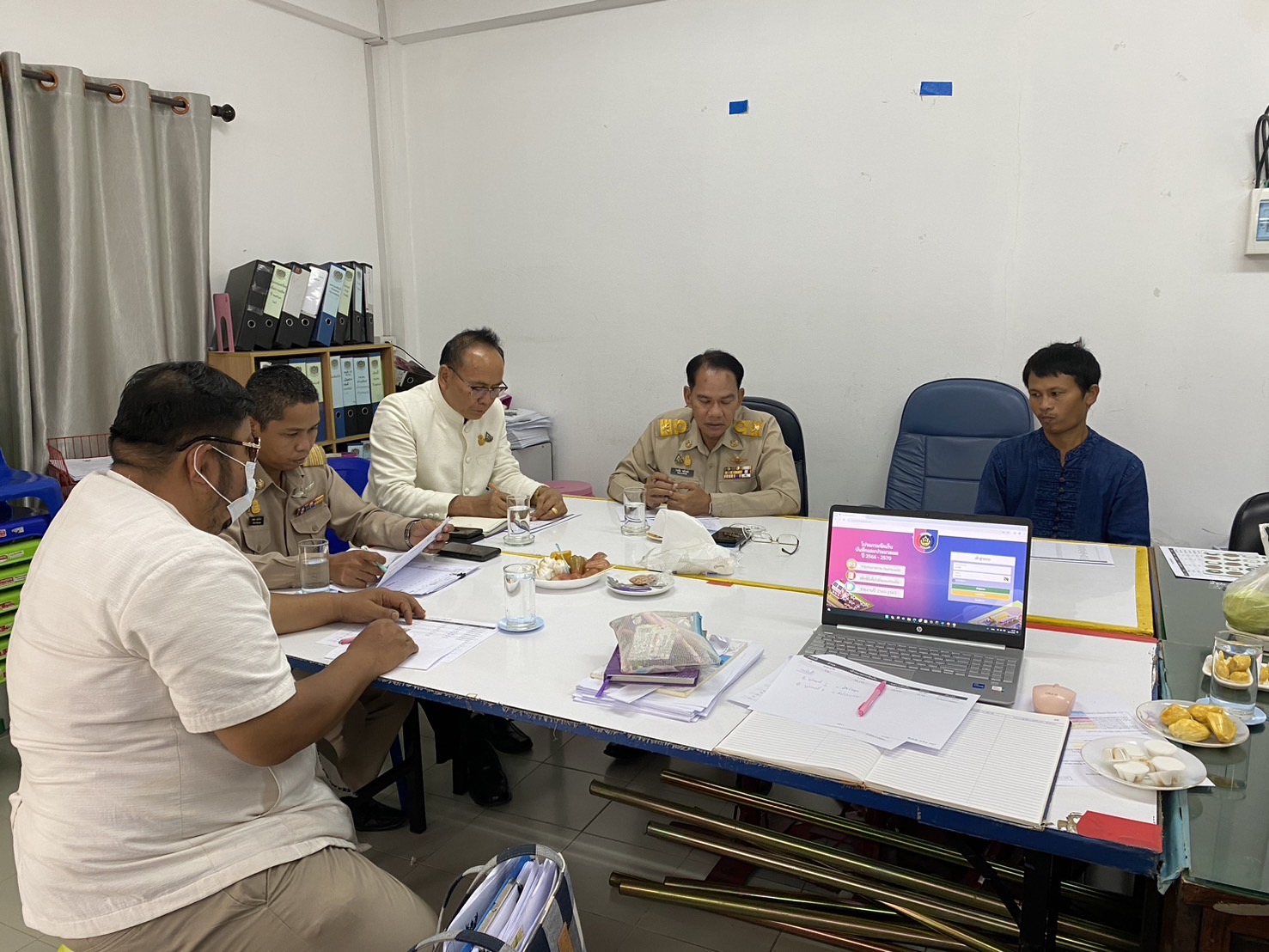 พจ.ยโสธร ลงพื้นที่ติดตามการ ดำเนินงาน สำนักงานพัฒนาชุมชนอำเภอเมืองยโสธร จังหวัดยโสธร