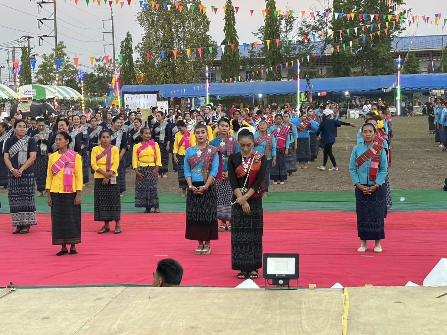 พช.ยโสธร ร่วมกิจกรรมเปิดงานเทศกาลศิลปวัฒนธรรมชนเผ่าและของดีโคกสำราญ ประจำปี 2567 วันที่ 26 เมษายน 2567