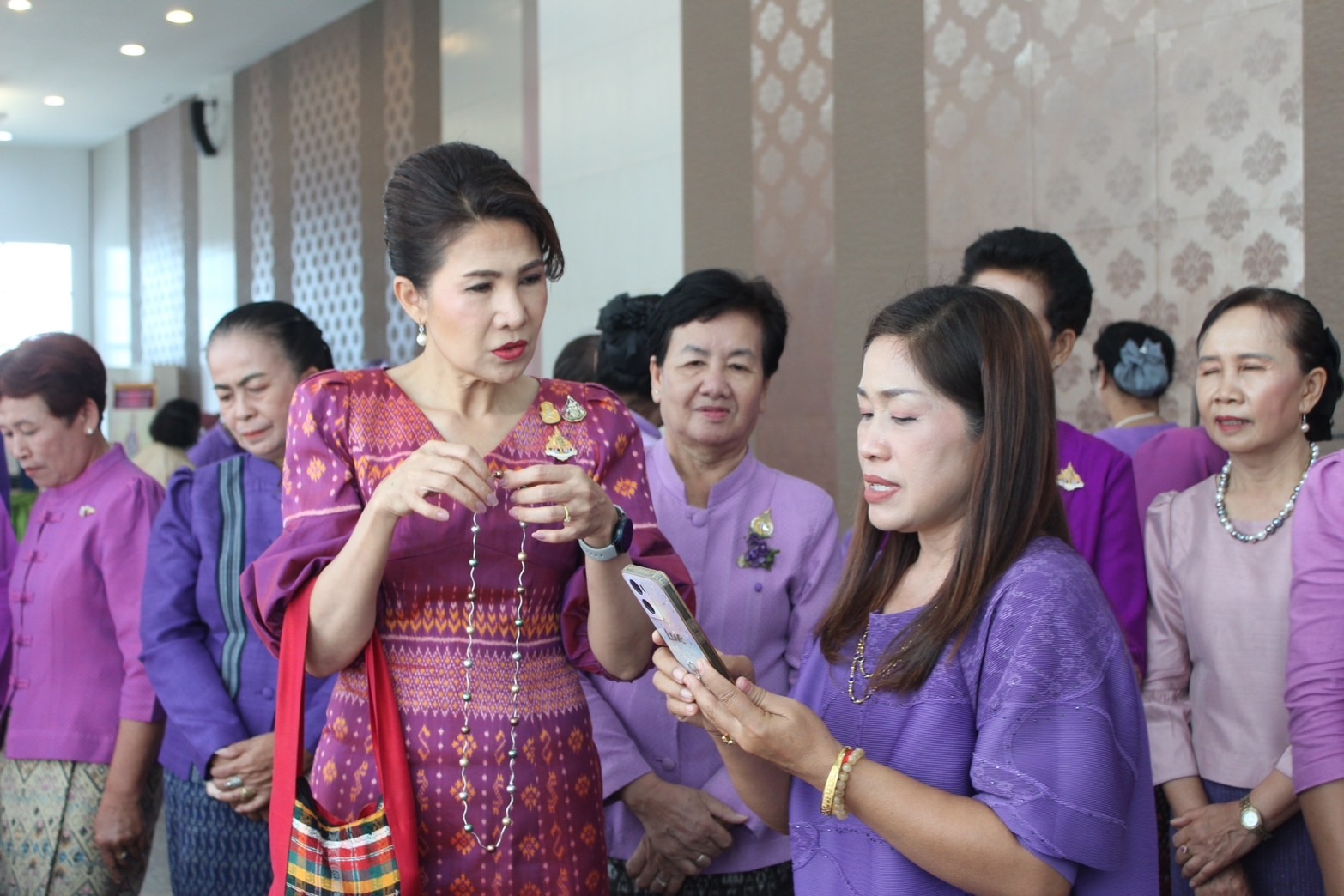 พช.ยโสธร ดำเนินโครงการ รวมพลังสตรีศรียโสธร สืบสานผ้าประจำถิ่นสวมใส่ให้สนุก ชู soft power จังหวัดยโสธร เนื่องในวันสตรีสากล ประจำปี 2567