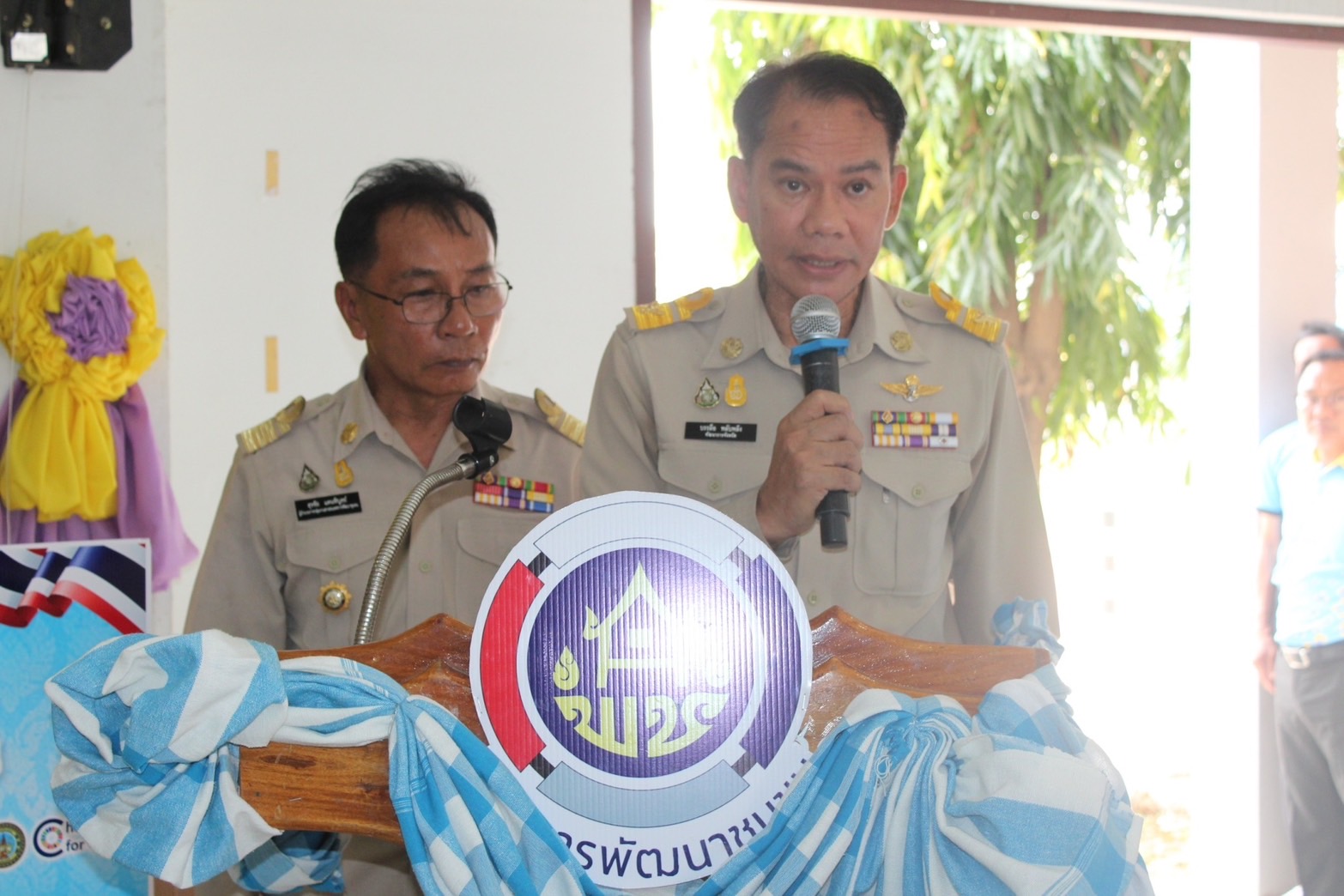 จังหวัดยโสธร จัดกิจกรรม Kick off หมู่บ้านป้องกันและแก้ไขปัญหายาเสพติด โดยกองทุนแม่ของเเผ่นดินประกาศมาตรการป้องกันและแก้ไขปัญหายา เสพติด ตามนโยบายกระทรวงมหาดไทย