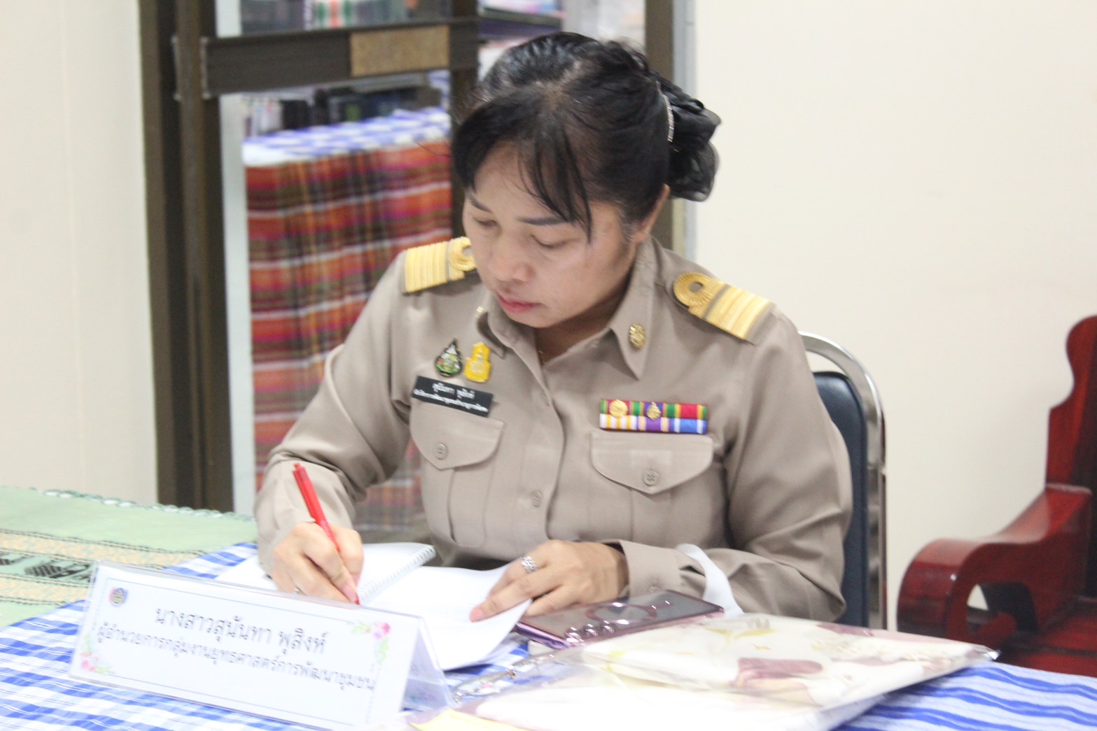 จังหวัดยโสธร ประชุมเตรียมความพร้อมการประกวดสุดยอดผ้าจังหวัด ประจำปี 2567 ครั้งที่ 1/2567 ผ่านระบบออนไลน์ Cisco Webex