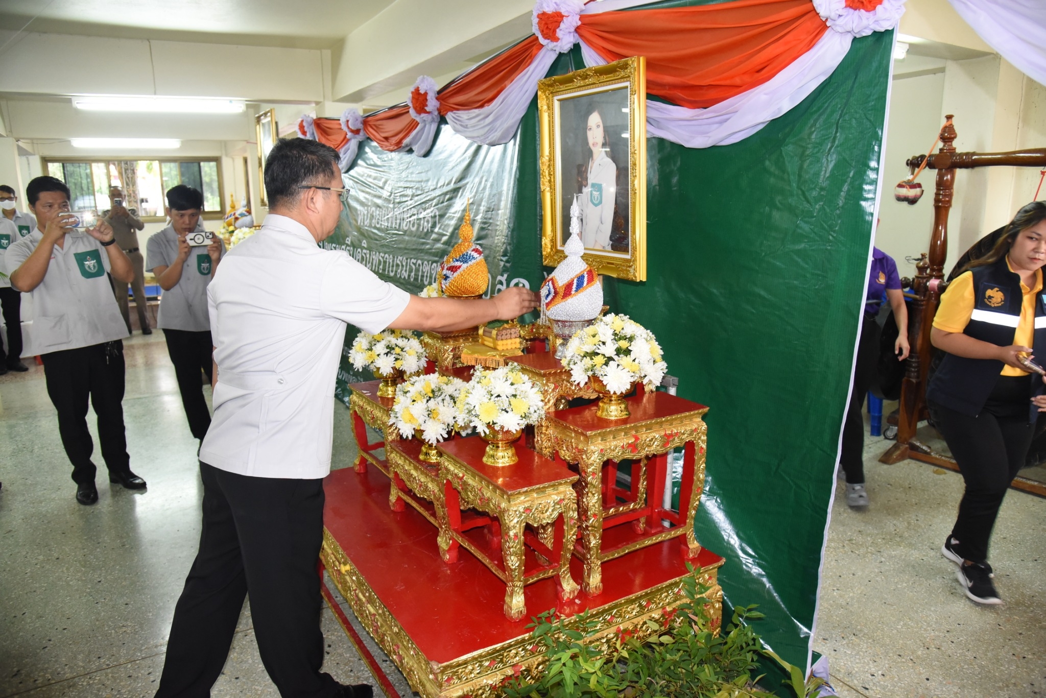 พช.ยโสธร ร่วมกิจกรรมหน่วยแพทย์อาสา สมเด็จพระศรีนครินทราบรมราชชนนี (พอ.สว.) และโครงการจังหวัดเคลื่อนที่ “เพิ่มรอยยิ้ม เติมความสุข ให้คนยโสธร” ครั้งที่ 7